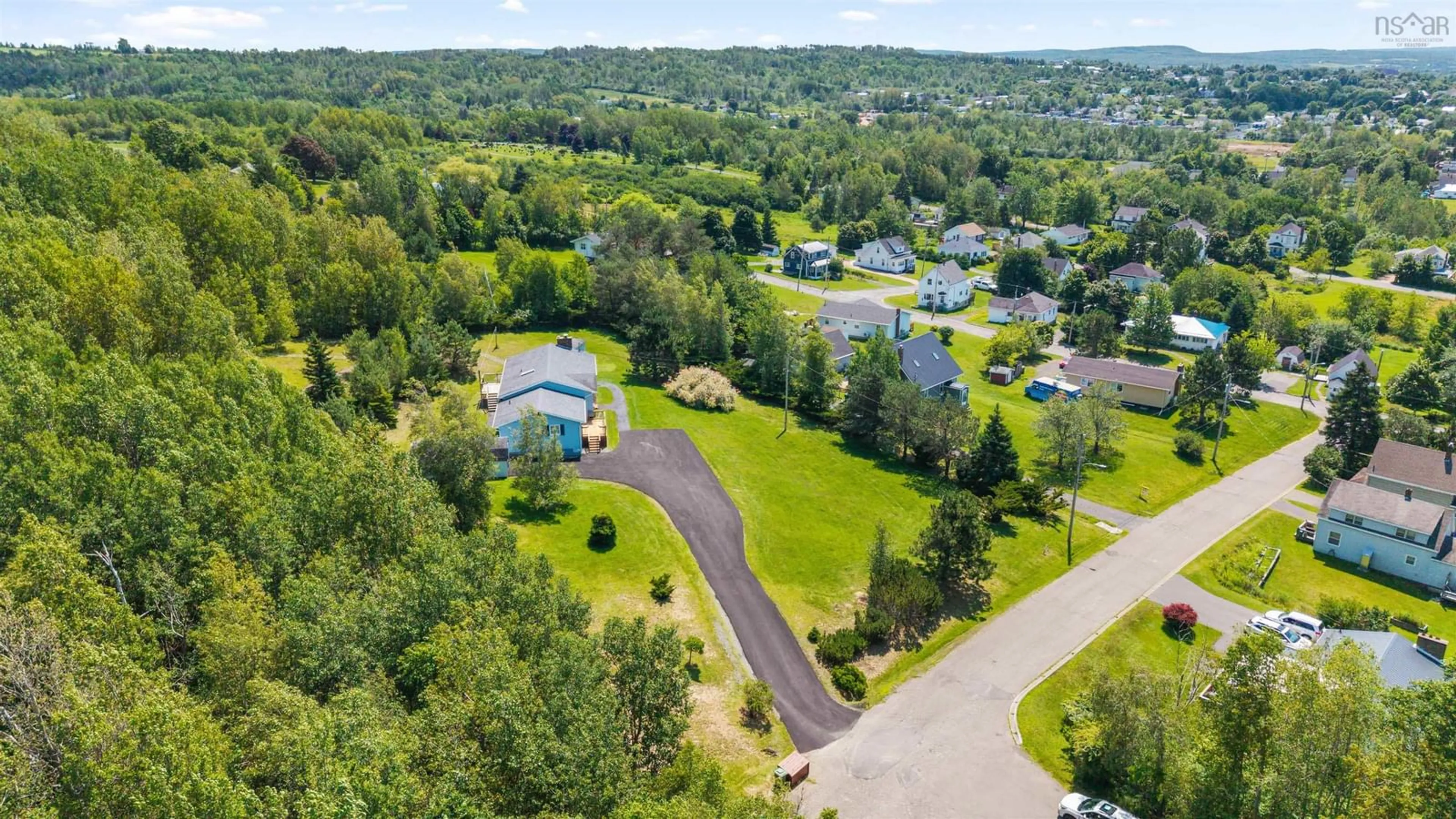 A pic from outside/outdoor area/front of a property/back of a property/a pic from drone, unknown for 14 Egerton St, Trenton Nova Scotia B0K 1X0