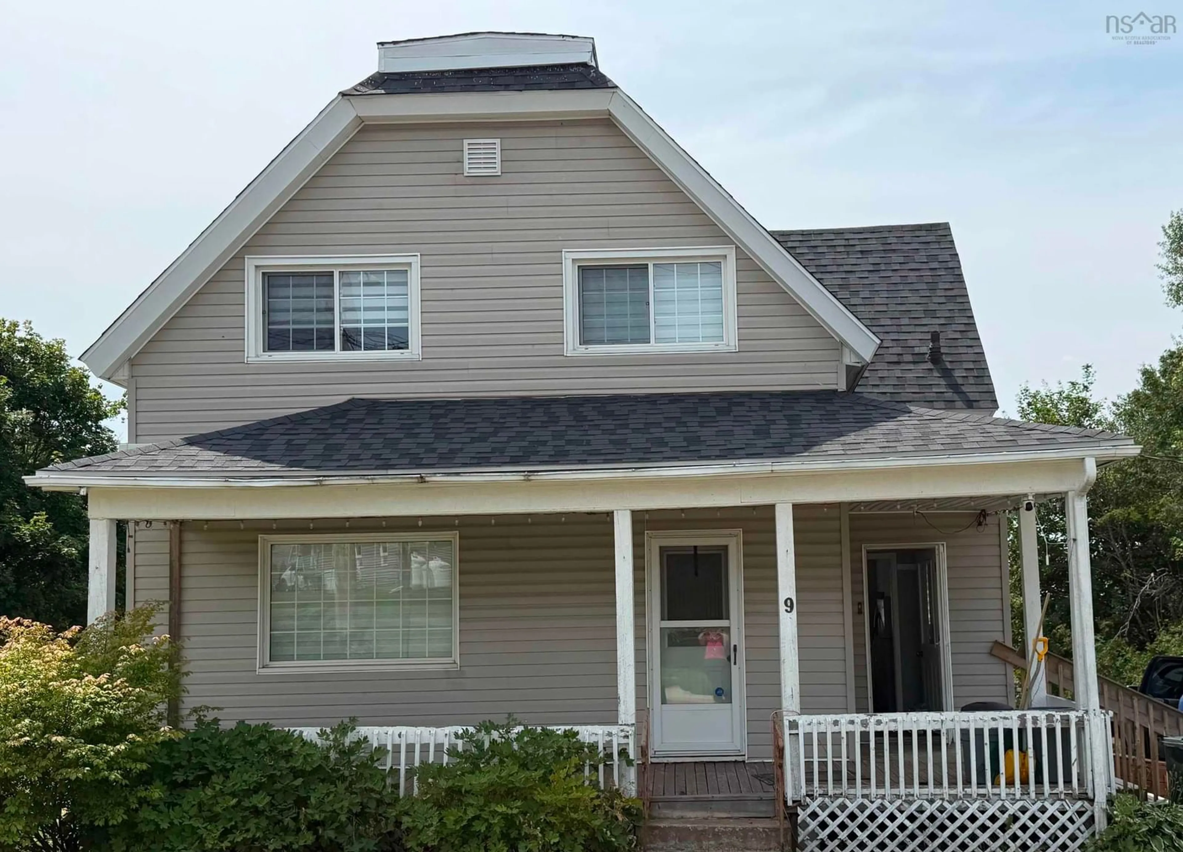 Home with vinyl exterior material, street for 9 Princess St, Springhill Nova Scotia B0M 1E0