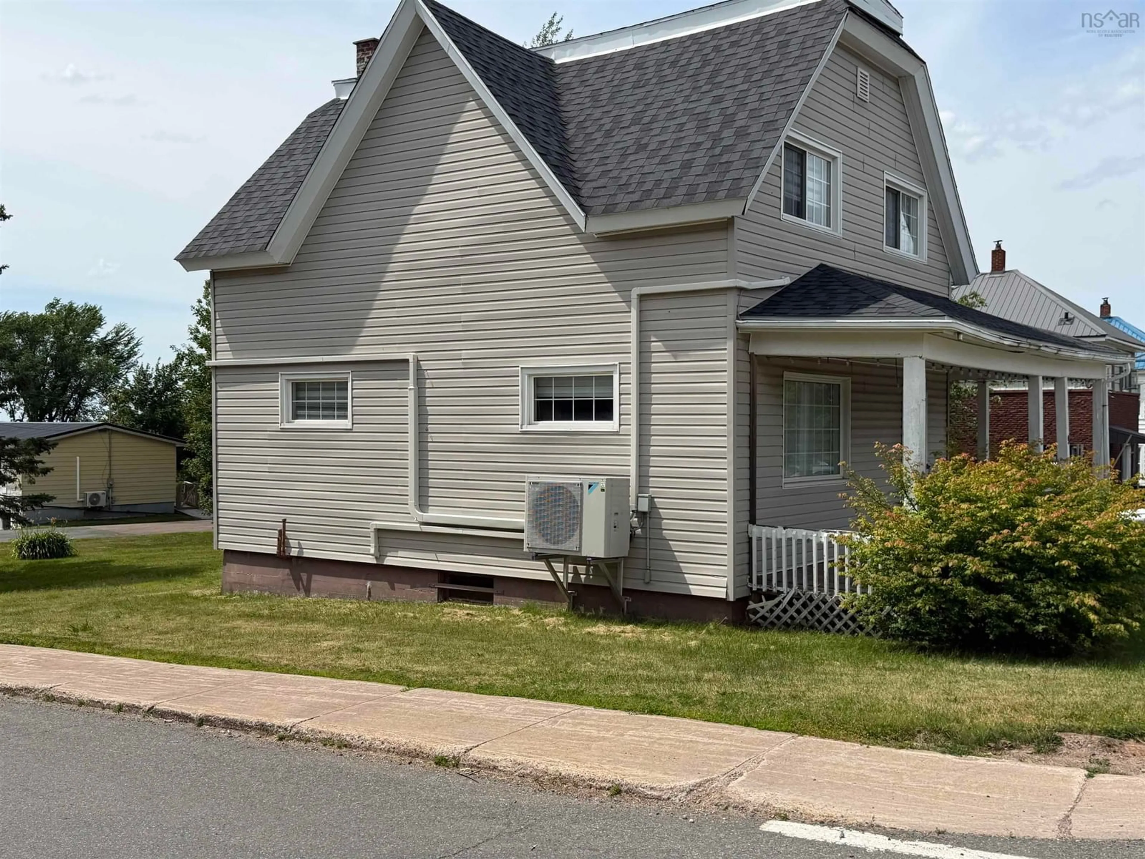 Home with vinyl exterior material, street for 9 Princess St, Springhill Nova Scotia B0M 1E0