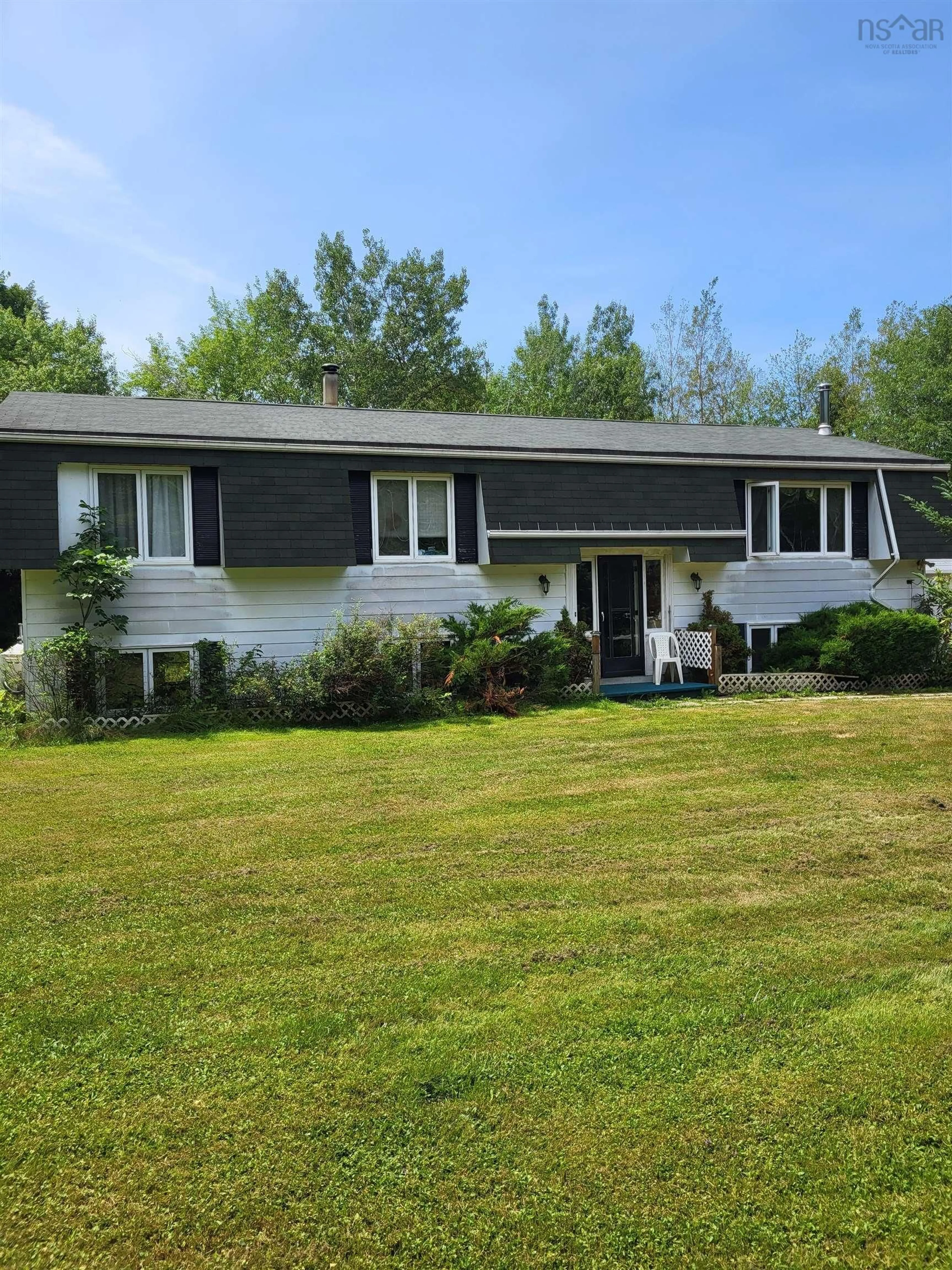 Home with vinyl exterior material, unknown for 278 St. Andrew's River Rd, Shubenacadie East Nova Scotia B0N 2H0