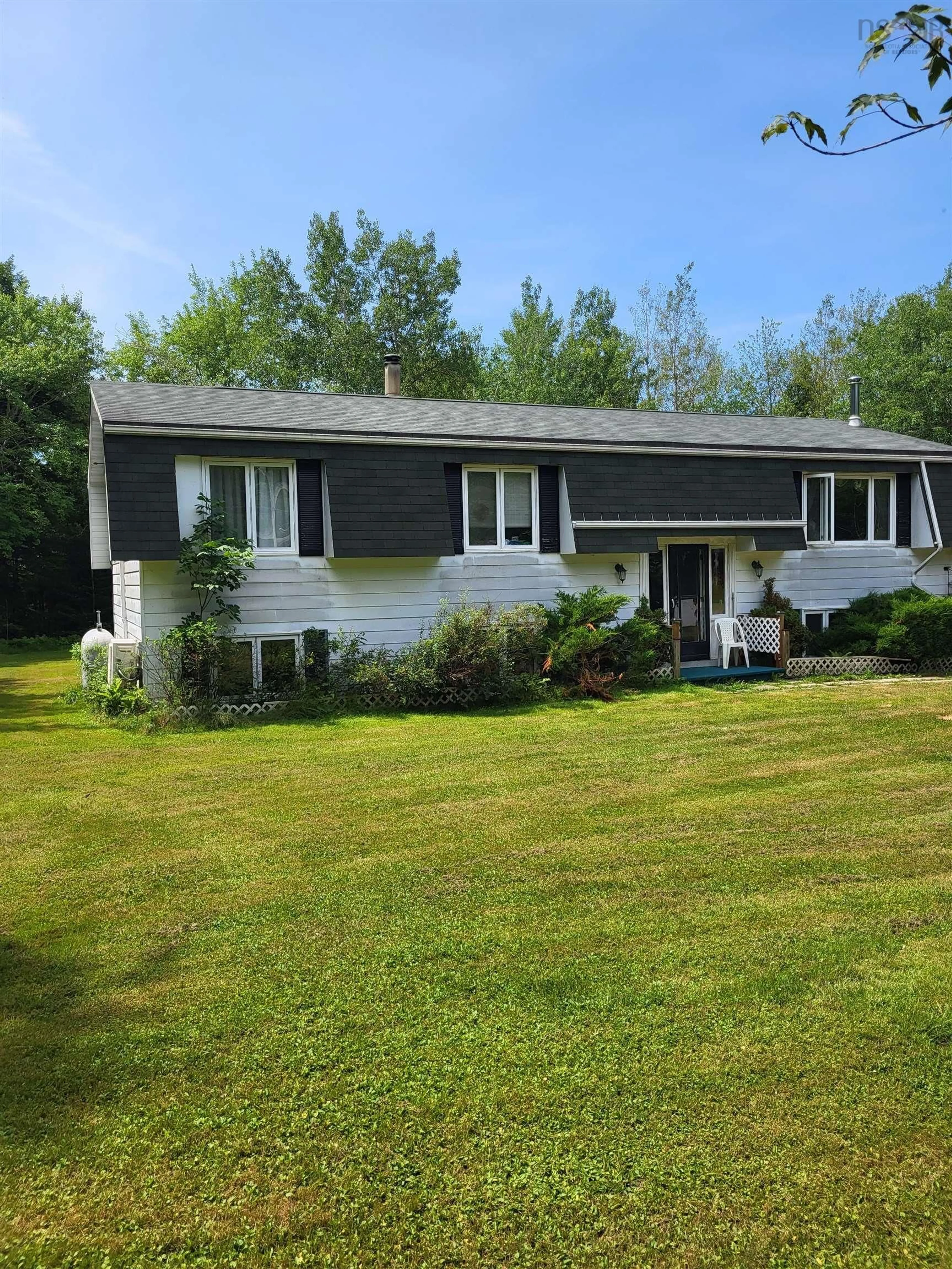 Home with vinyl exterior material, unknown for 278 St. Andrew's River Rd, Shubenacadie East Nova Scotia B0N 2H0