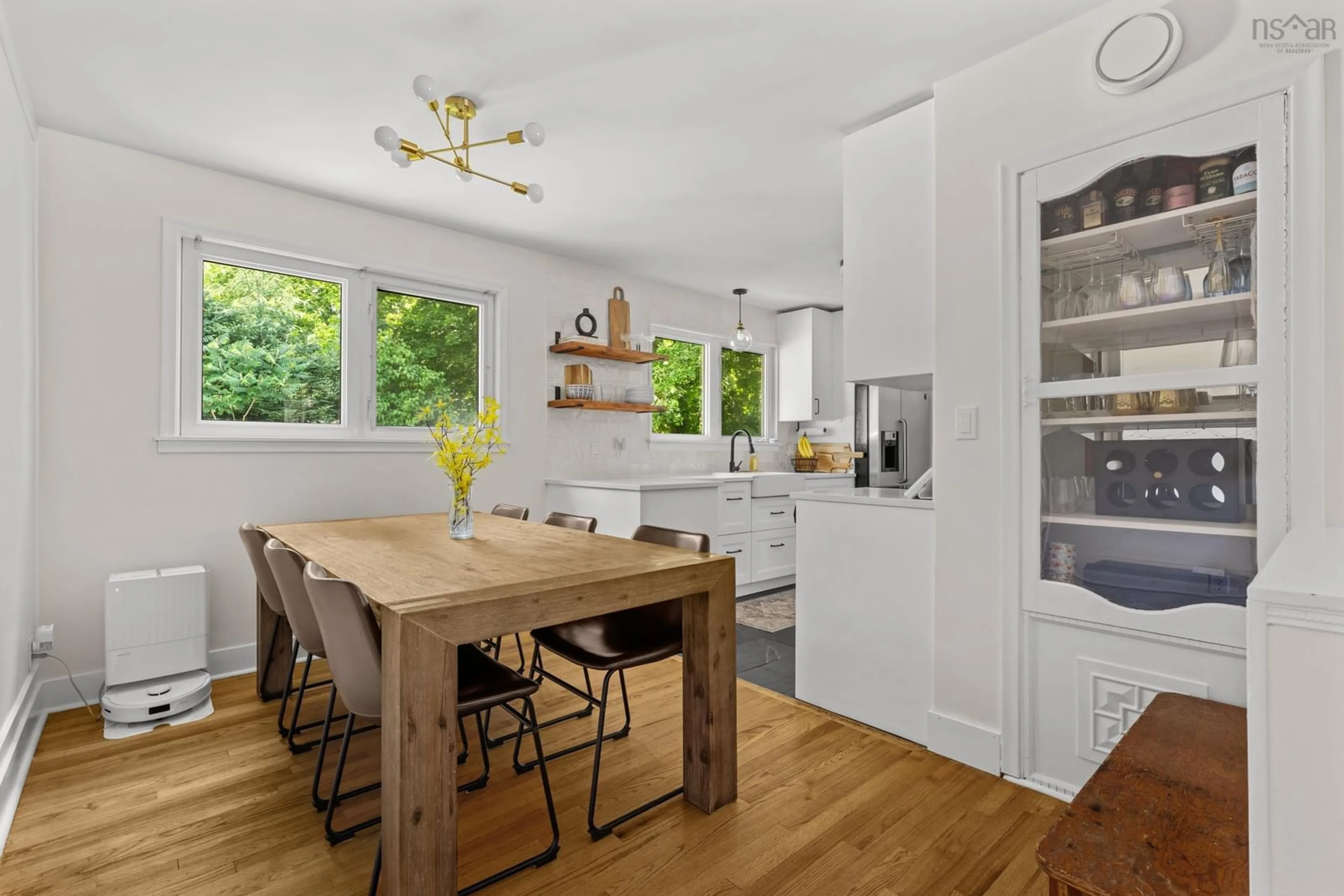 Open concept kitchen, wood/laminate floor for 3 Belle Vista Dr, Dartmouth Nova Scotia B2W 2X1