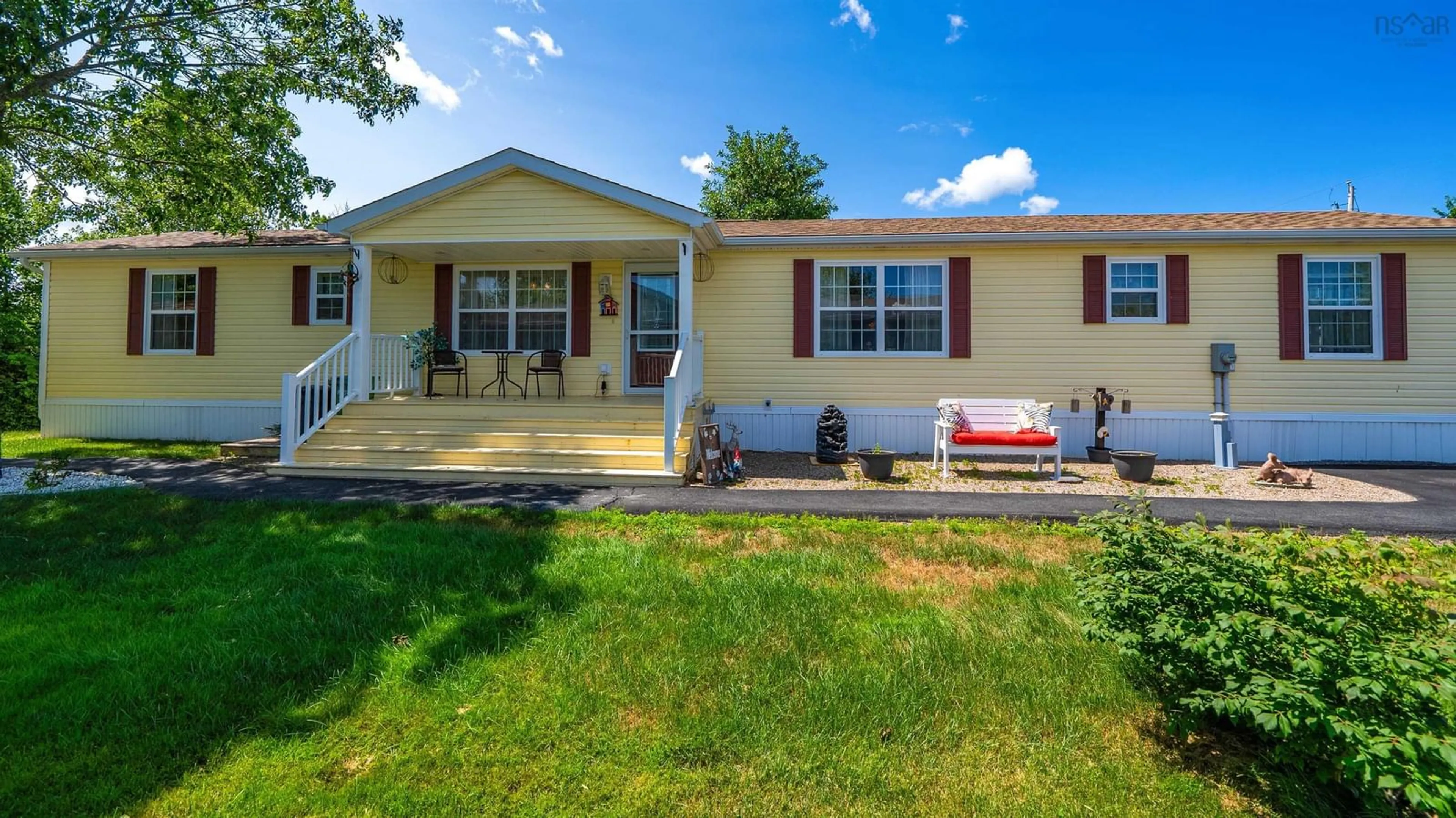Home with vinyl exterior material, street for 17 Merriweather Cres, Garlands Crossing Nova Scotia B0N 2T0