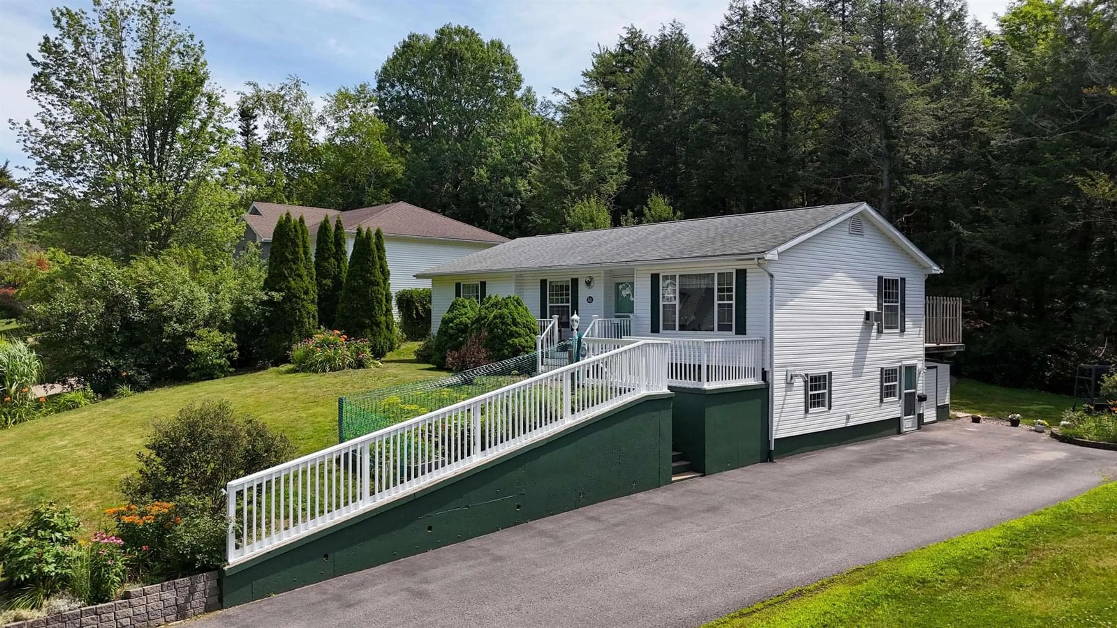 Home with vinyl exterior material, unknown for 50 Macdonald Park Rd, Kentville Nova Scotia B4N 5C7
