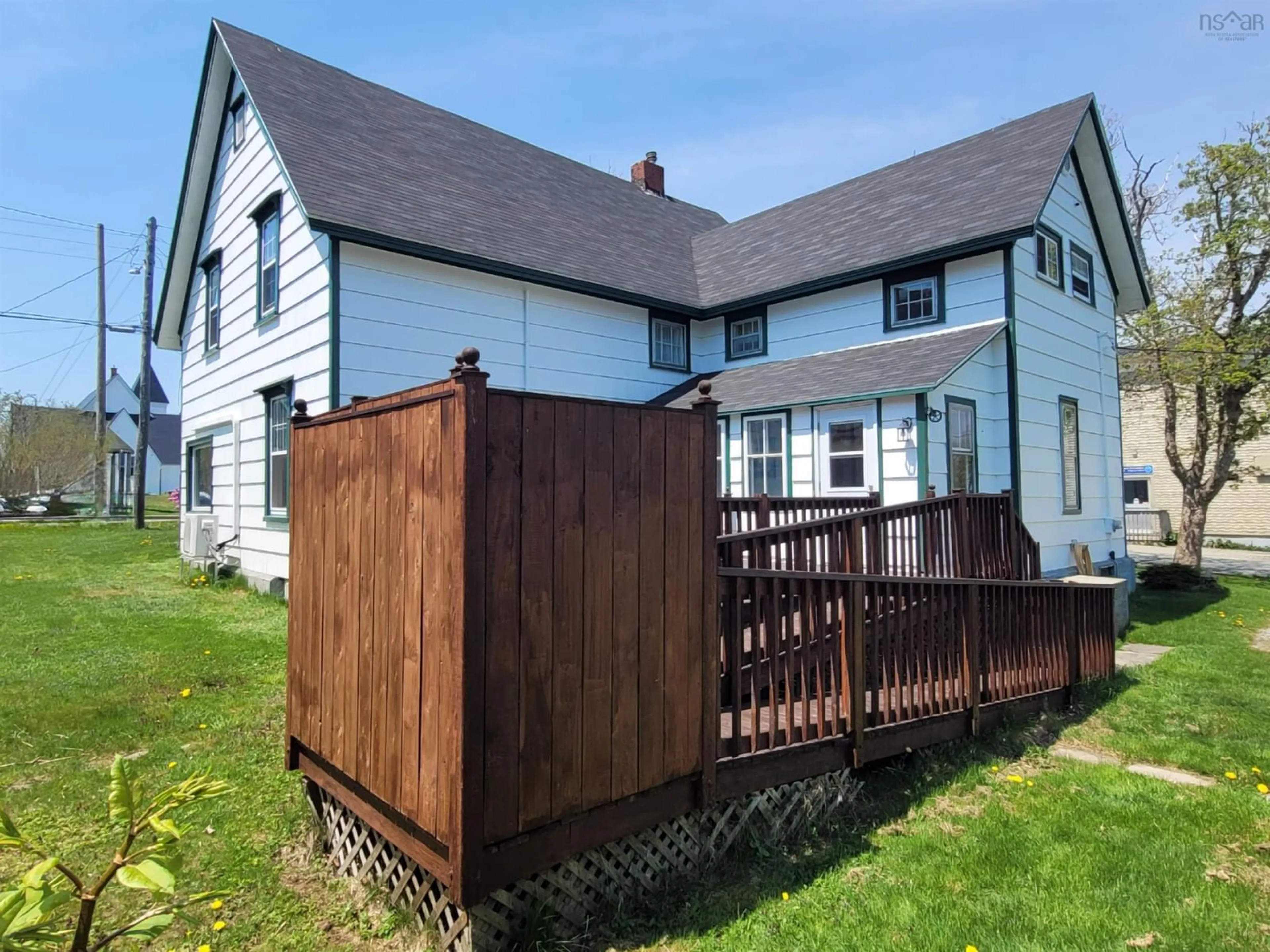 Home with vinyl exterior material, street for 20 North St, Lockeport Nova Scotia B0T 1L0