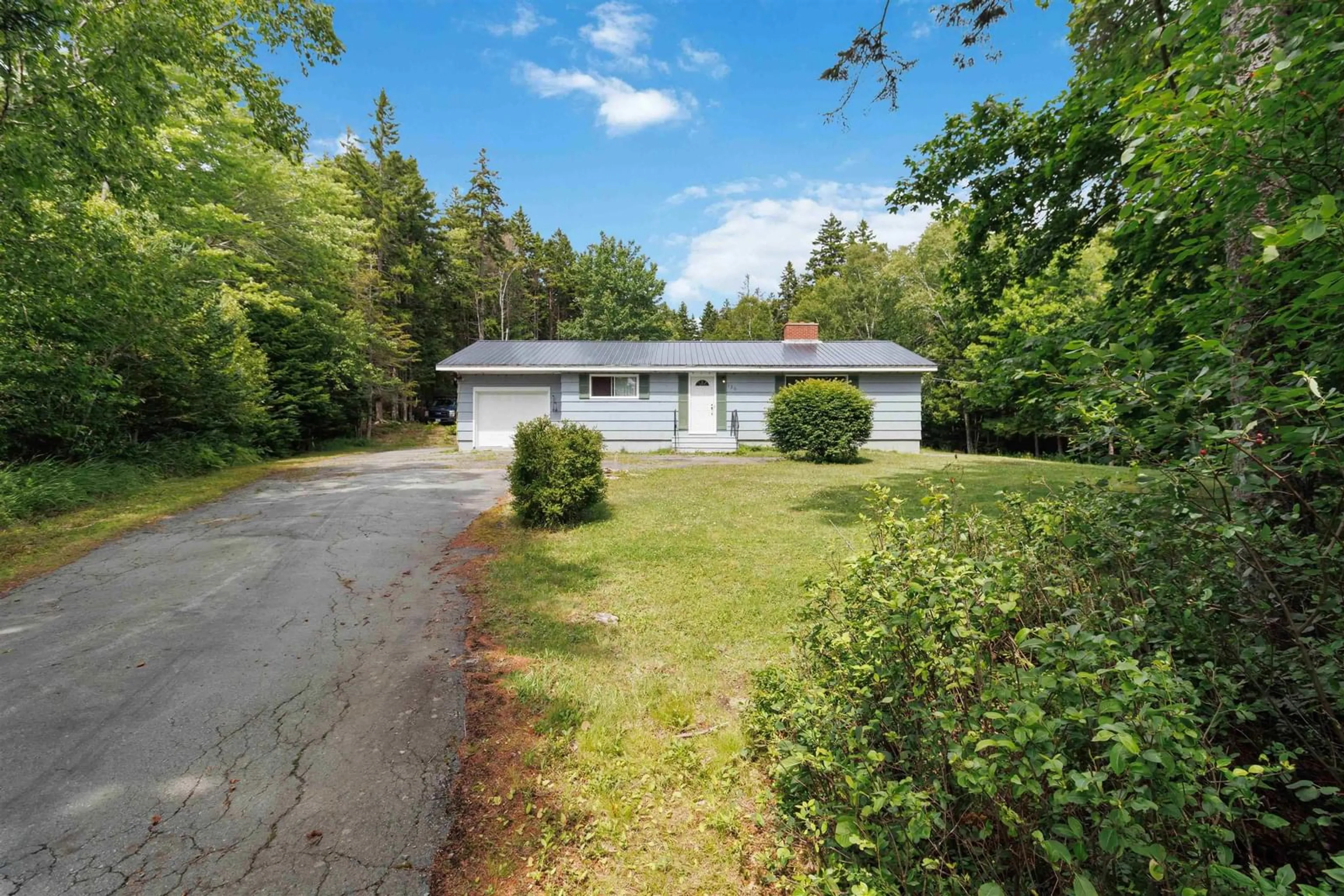 A pic from outside/outdoor area/front of a property/back of a property/a pic from drone, street for 120 North Side Rd, Riverport Nova Scotia B0J 2W0