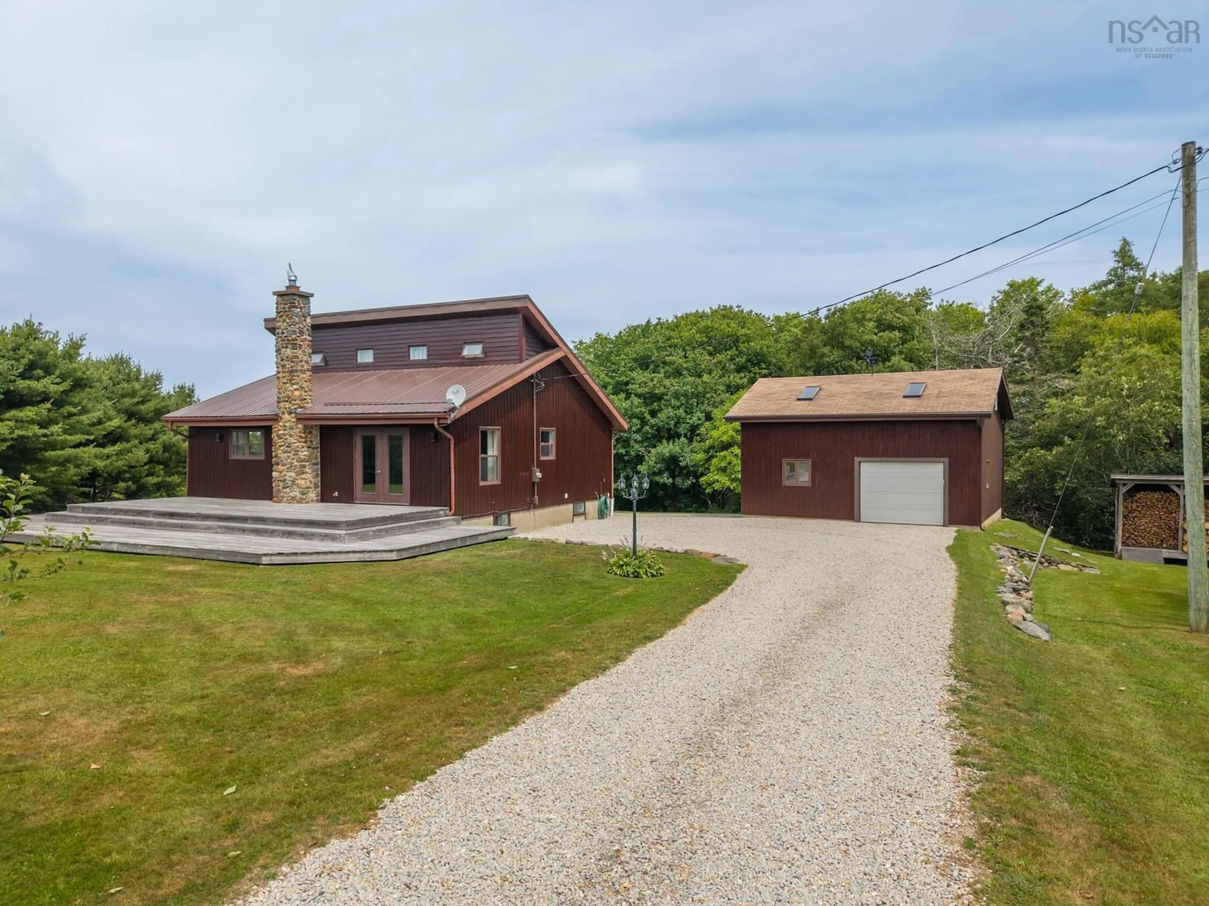 A pic from outside/outdoor area/front of a property/back of a property/a pic from drone, street for 121 Mill Rd, Brooklyn Nova Scotia B5A 5H7