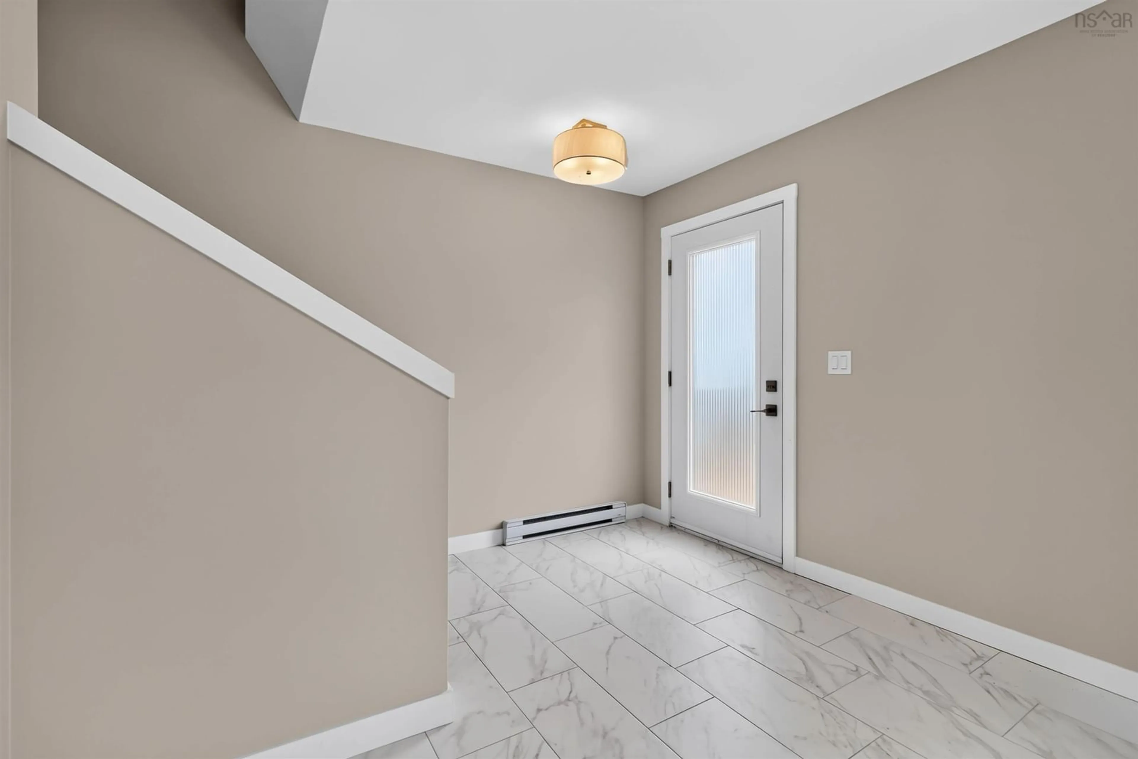 Indoor entryway for 147 Cortland Ridge, Halifax Nova Scotia B3R 0G7