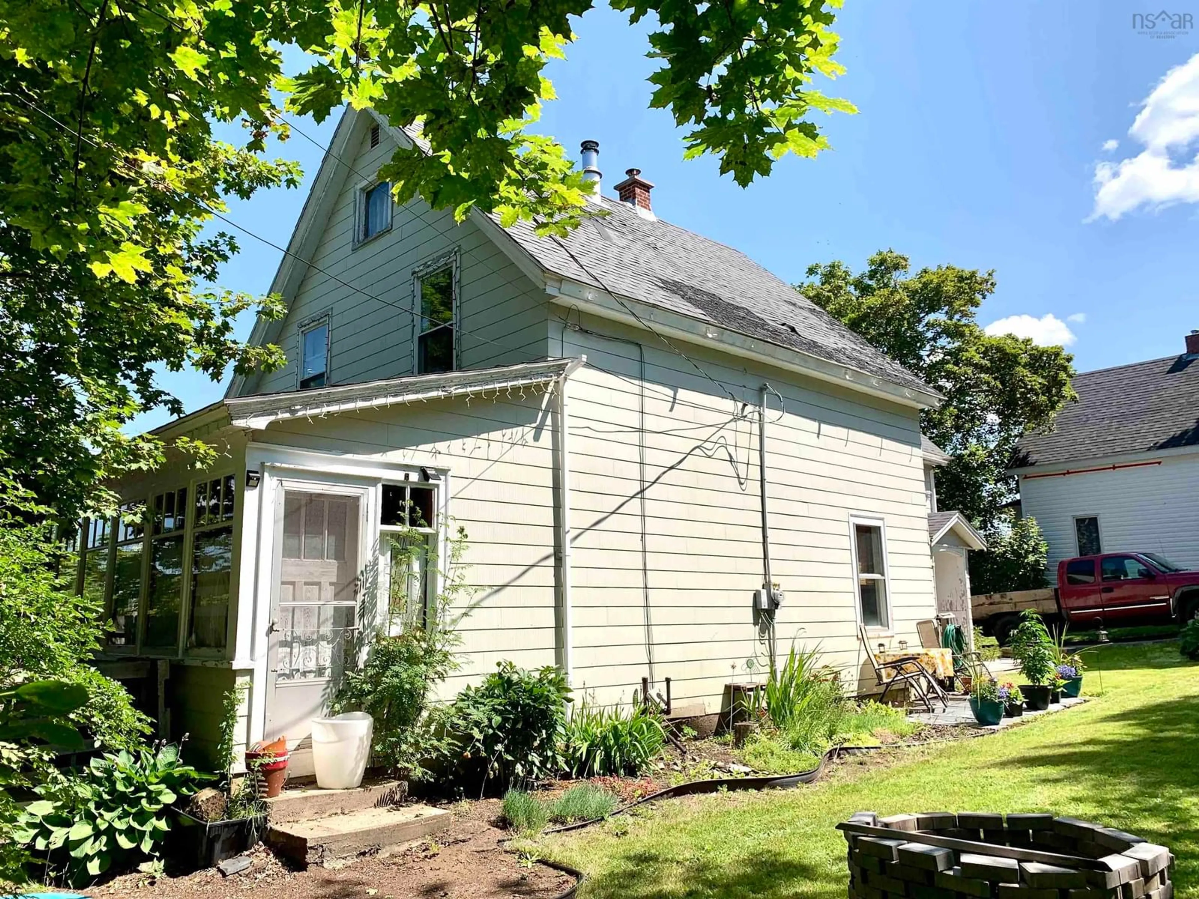 Unknown for 26 Starr St, Springhill Nova Scotia B0M 1X0