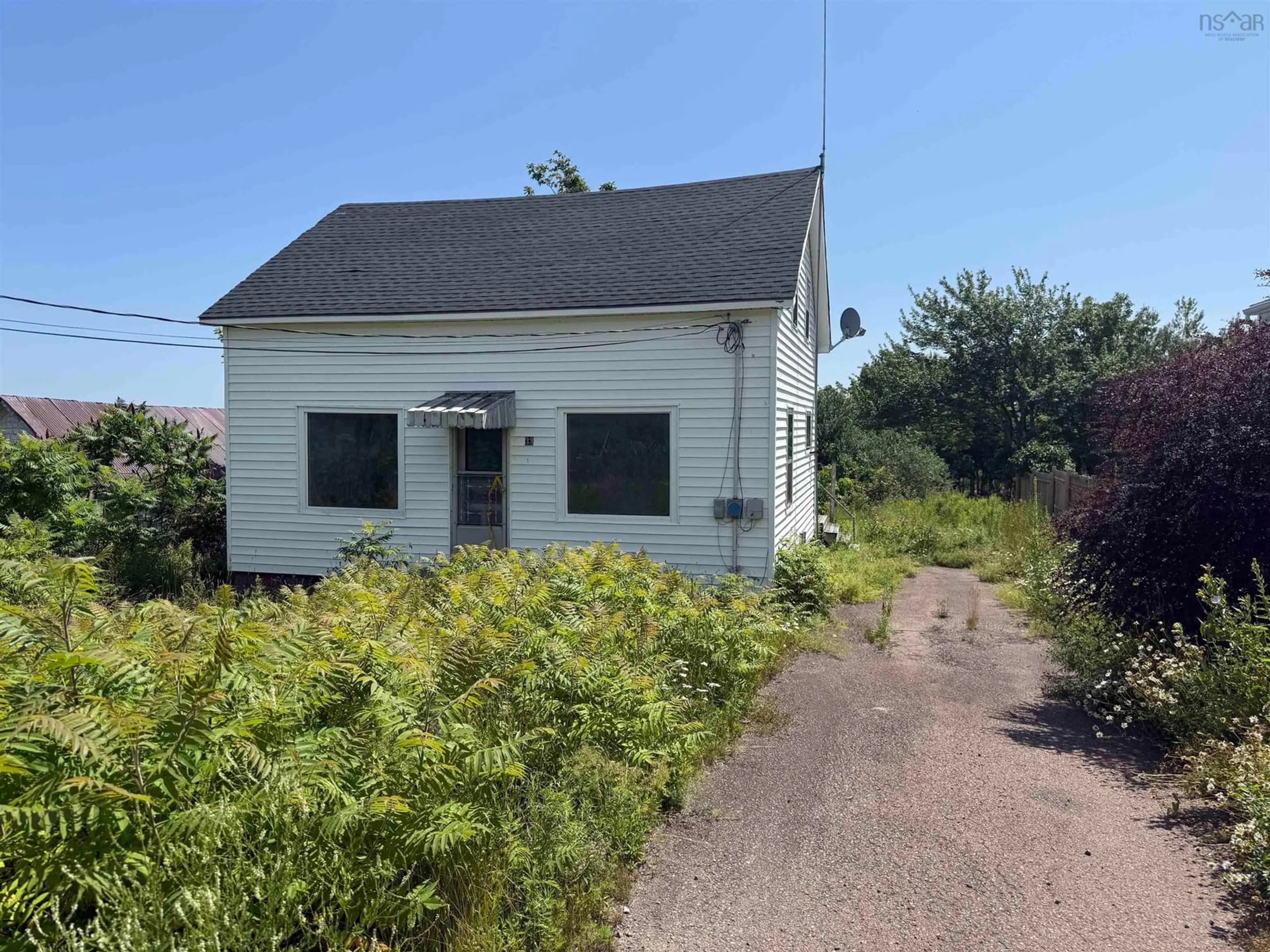 Shed for 33 South St, Springhill Nova Scotia B0M 1X0