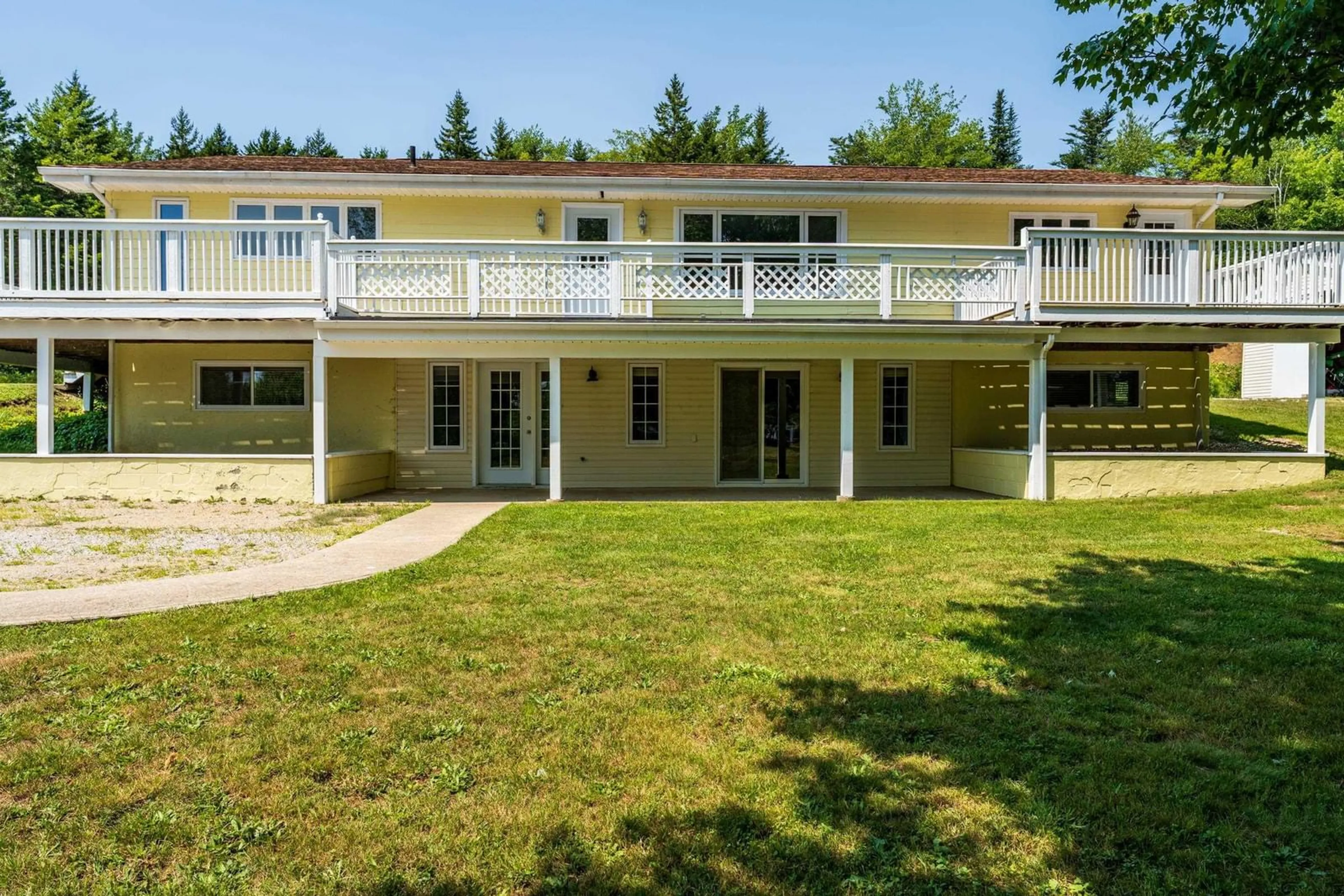 Patio, unknown for 2977 Highway 340, Yarmouth Nova Scotia B5A 5P1