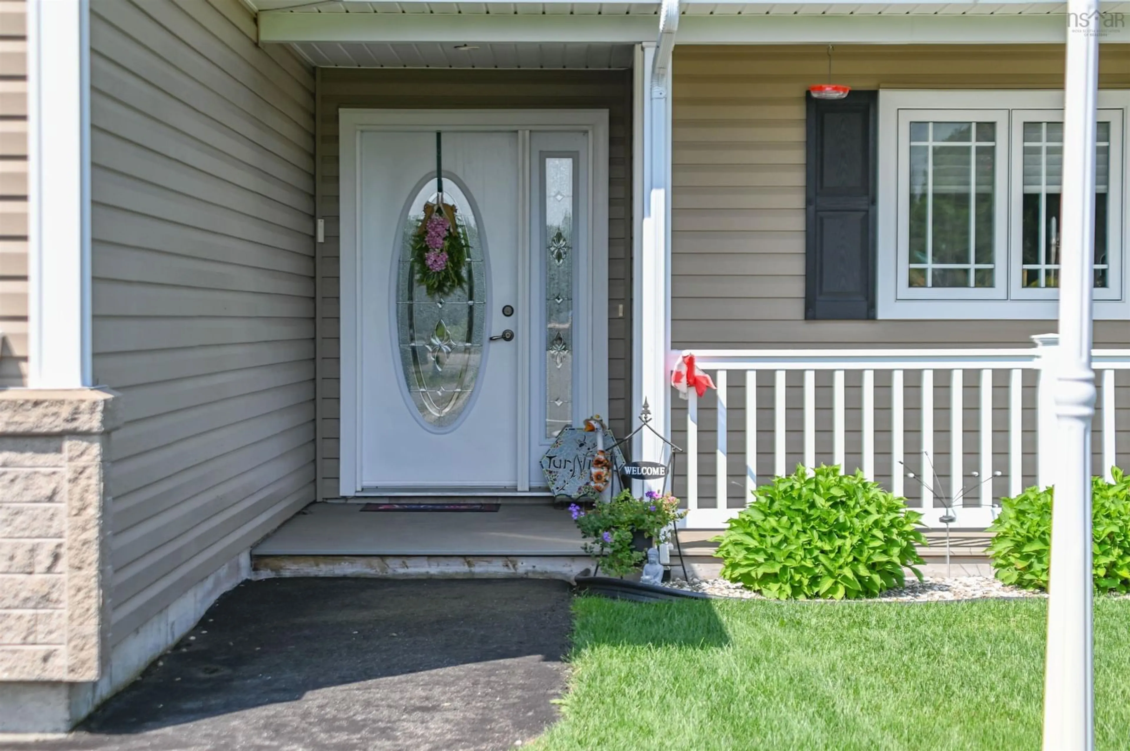 Indoor entryway for 12 Beckwith                Berwick, Ns, Berwick Nova Scotia B0P 1E0