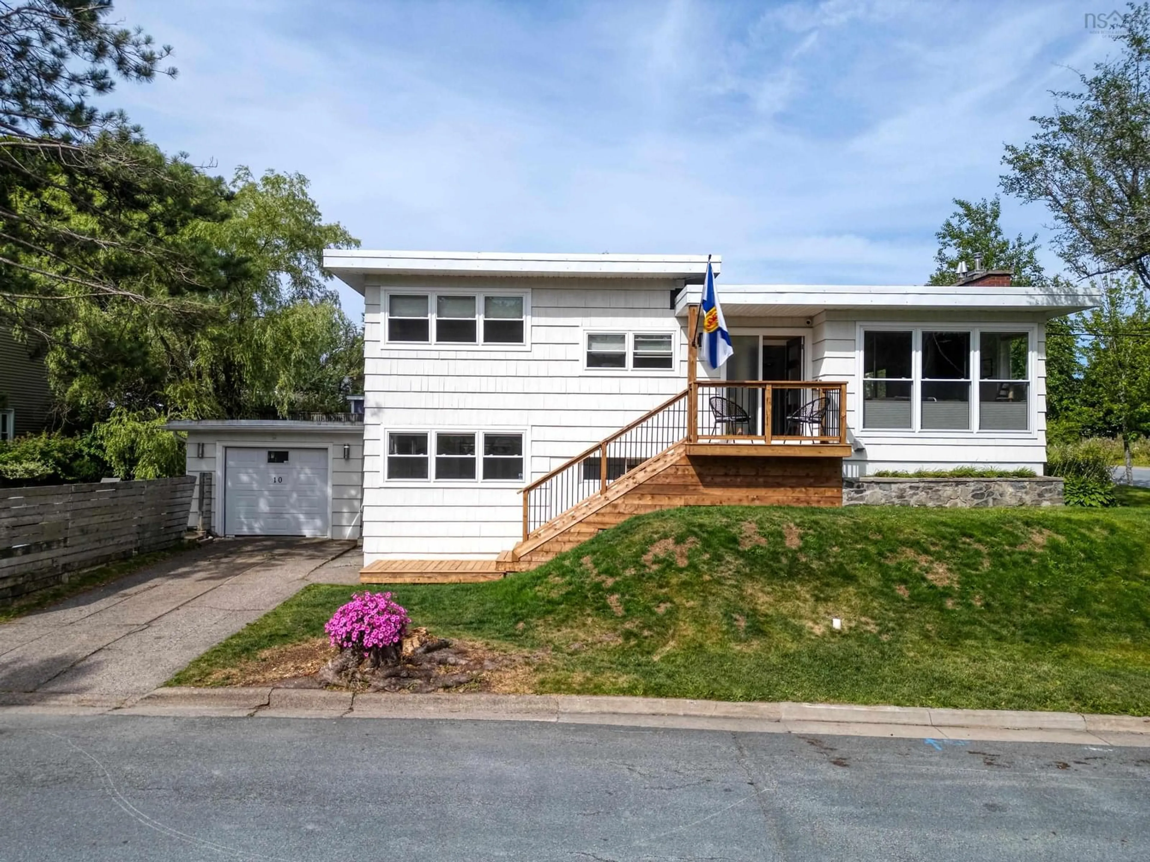 Home with vinyl exterior material, street for 10 Clearview Cres, Dartmouth Nova Scotia B3A 2M8