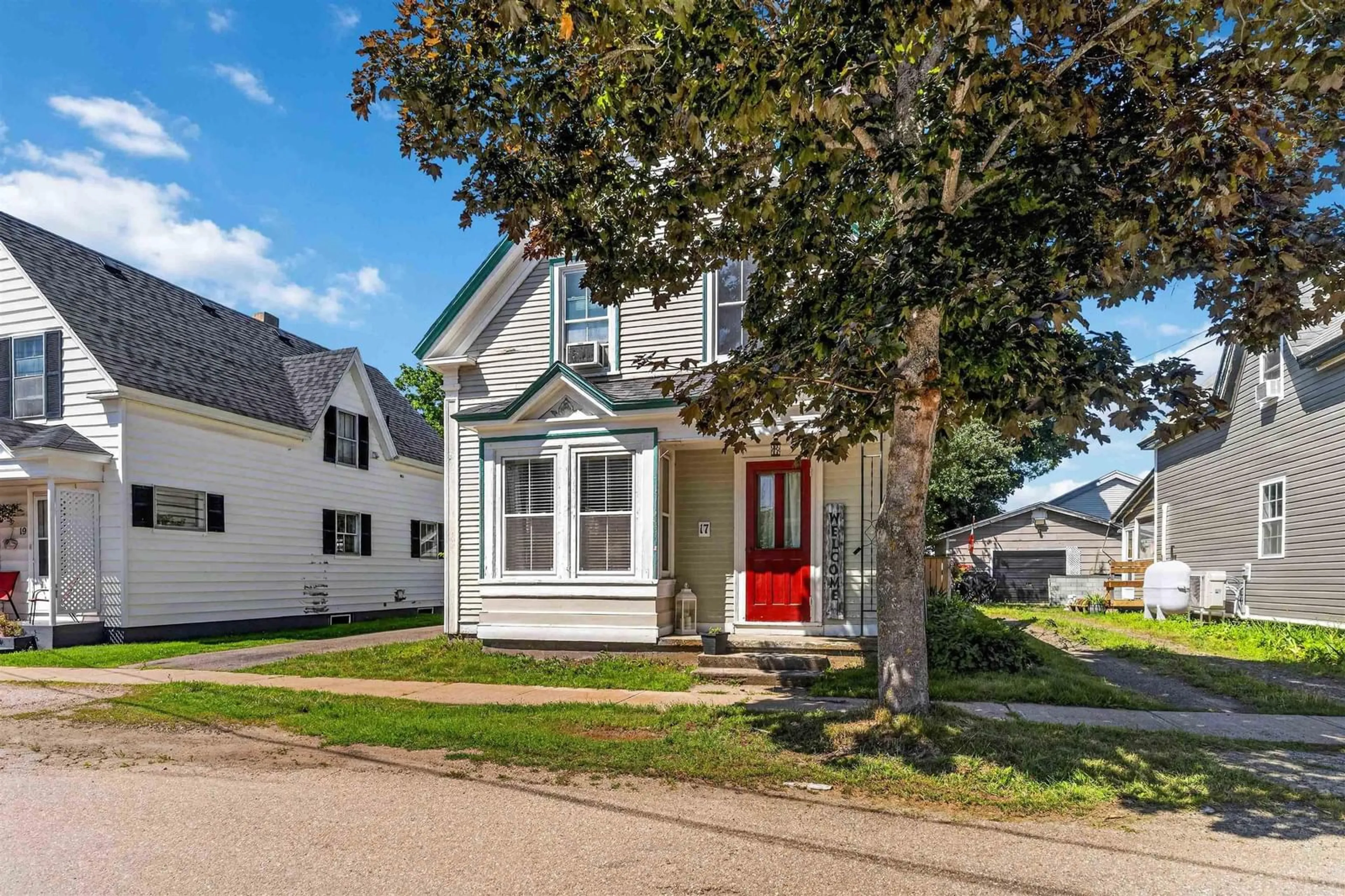 Home with vinyl exterior material, street for 17 Washington St, Bridgetown Nova Scotia B0S 1C0