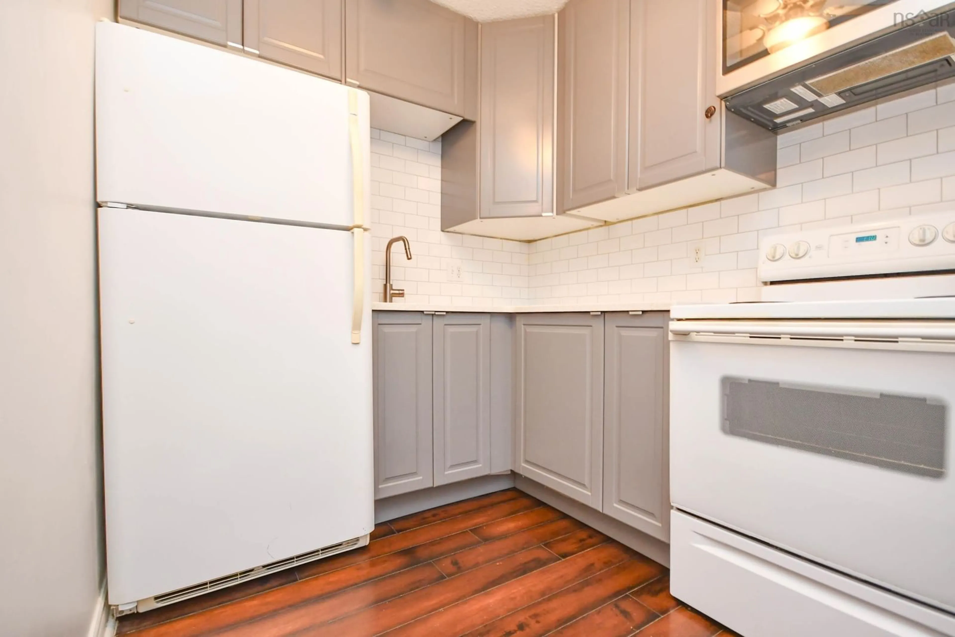 Standard kitchen, unknown for 5572 North Ridge Rd #710, Halifax Nova Scotia B3K 5S2