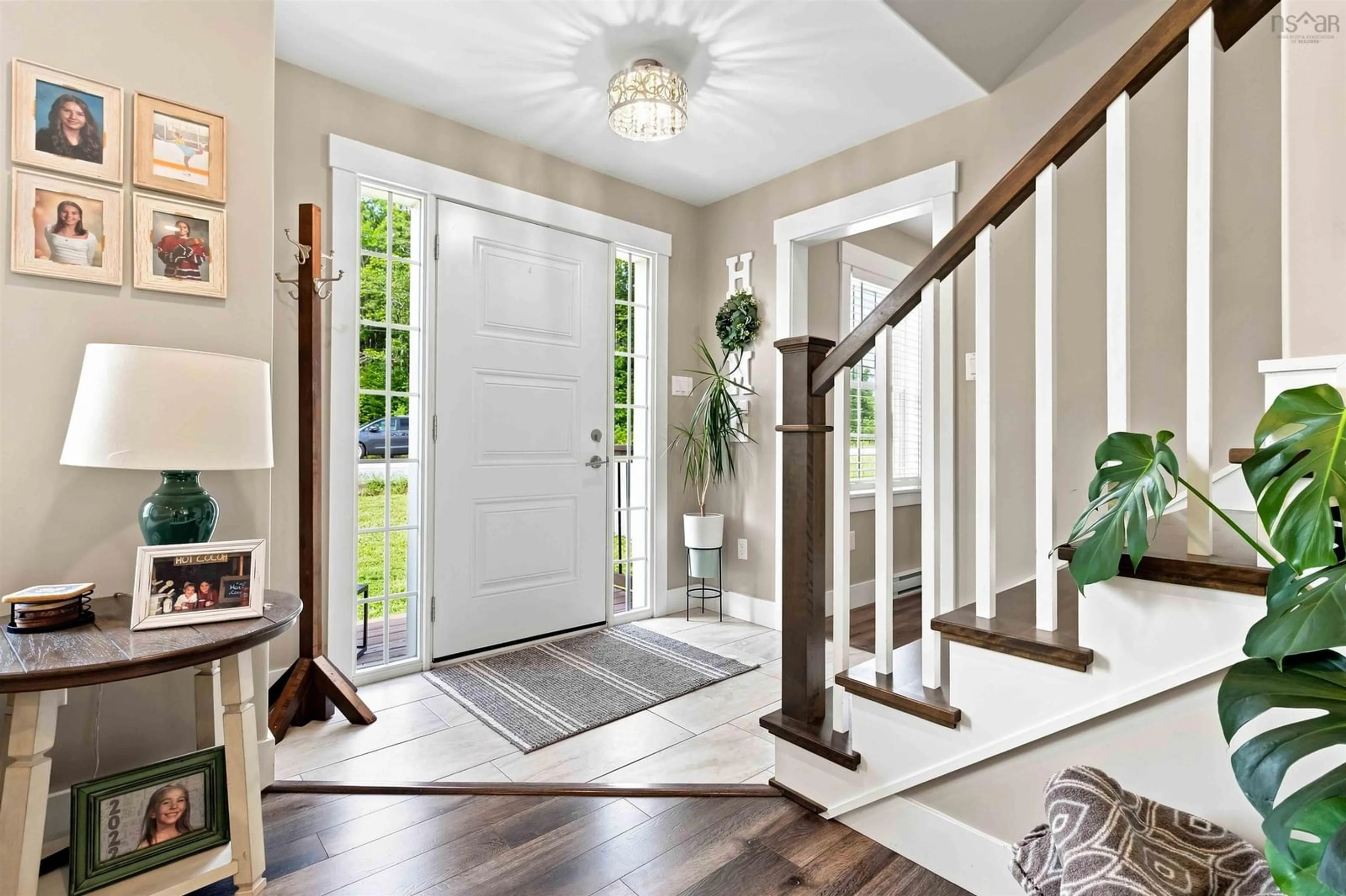 Indoor entryway for 126 Galloway Dr, Beaver Bank Nova Scotia B4G 1B7