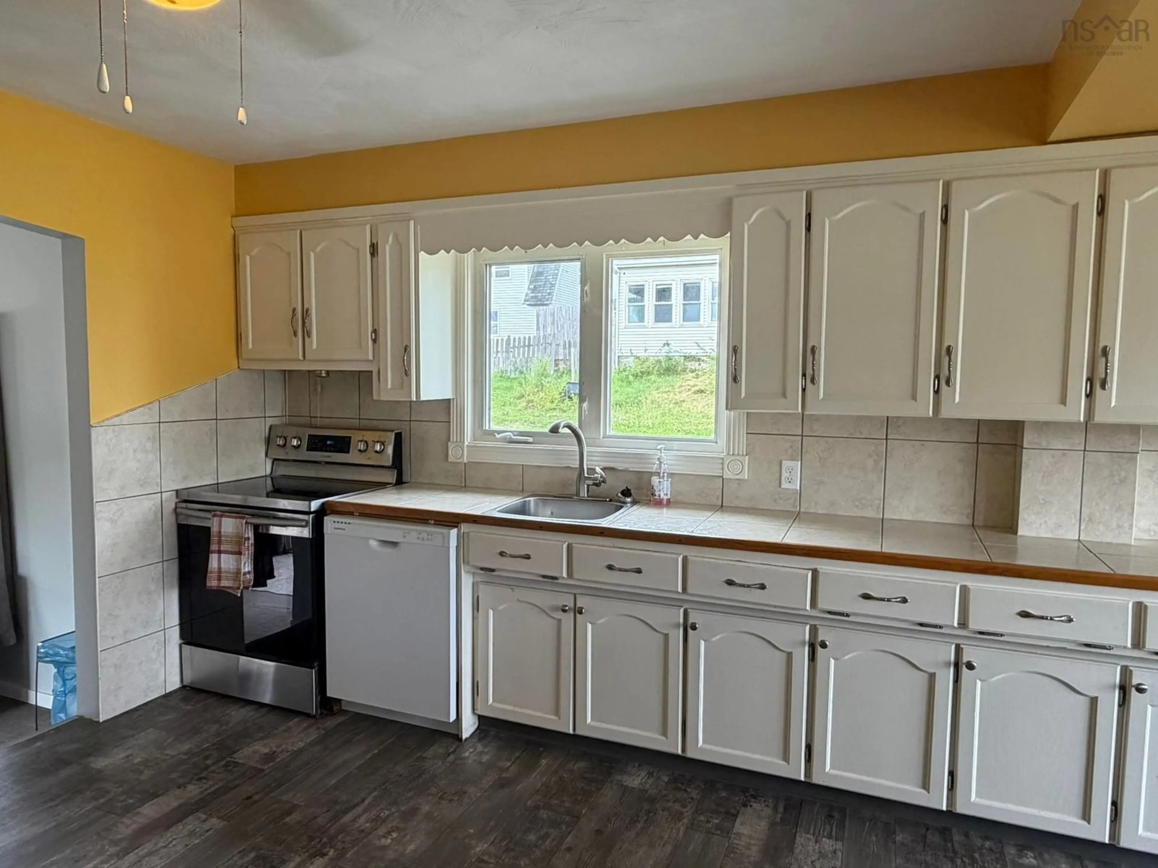 Standard kitchen, unknown for 23 Marie St, Stellarton Nova Scotia B0K 1S0