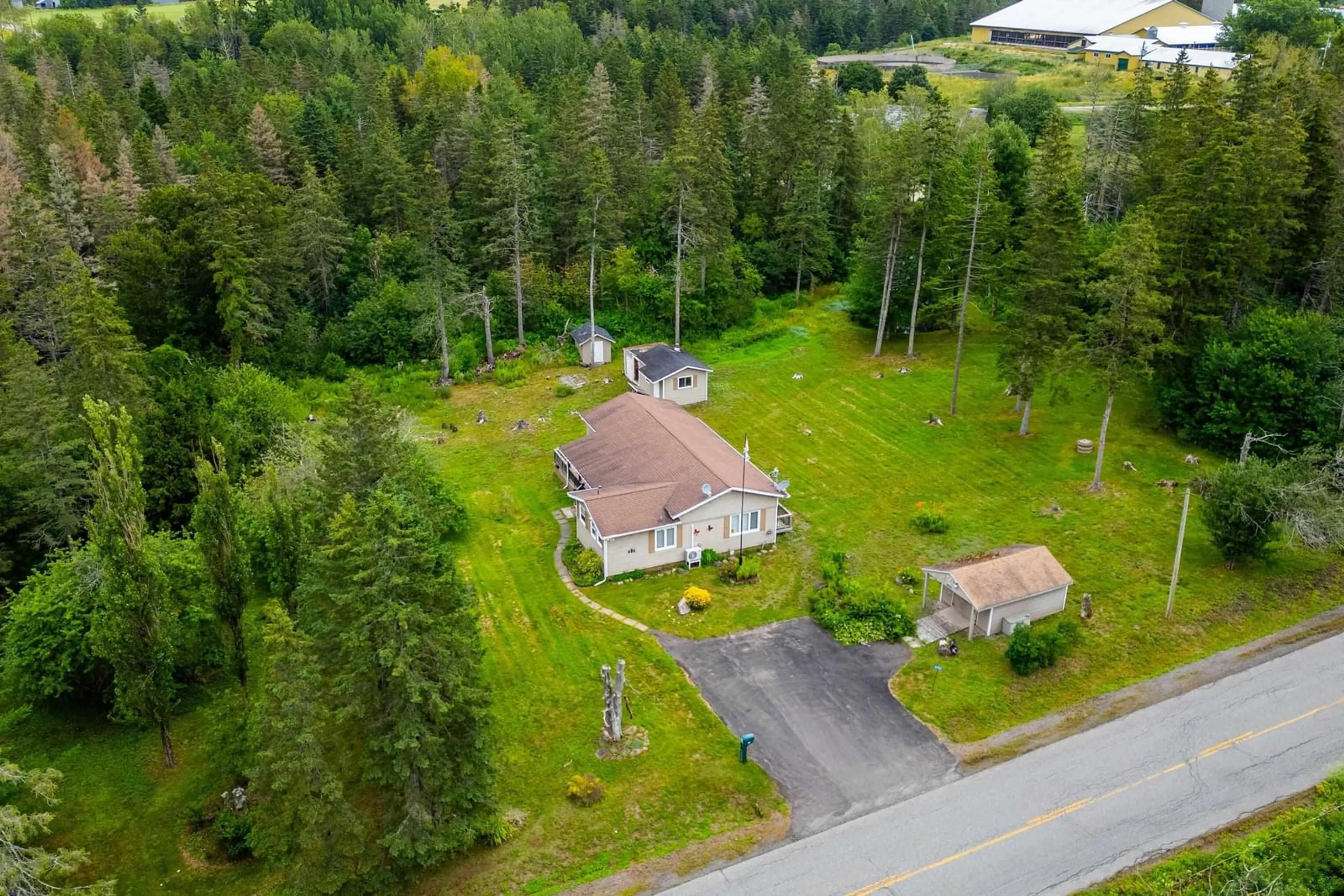 A pic from outside/outdoor area/front of a property/back of a property/a pic from drone, unknown for 1321 Windham Hill Rd, Rodney Nova Scotia B0M 1X0