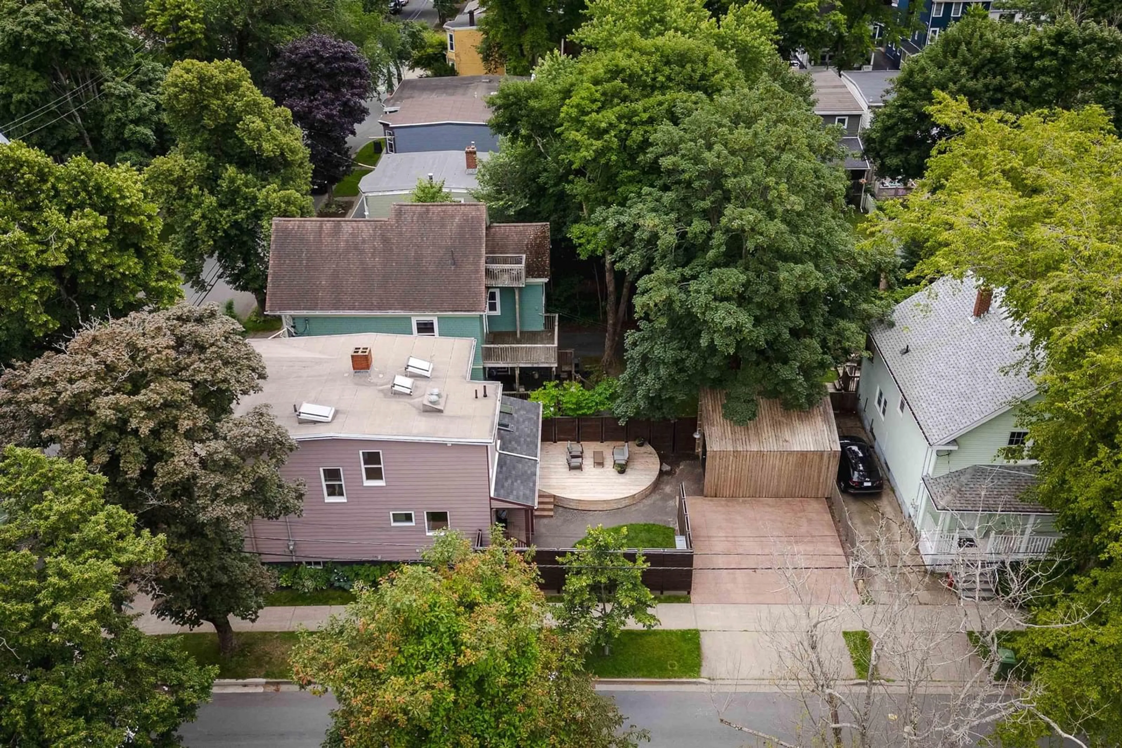 A pic from outside/outdoor area/front of a property/back of a property/a pic from drone, city buildings view from balcony for 1890 Vernon St, Halifax Nova Scotia B3H 3N7