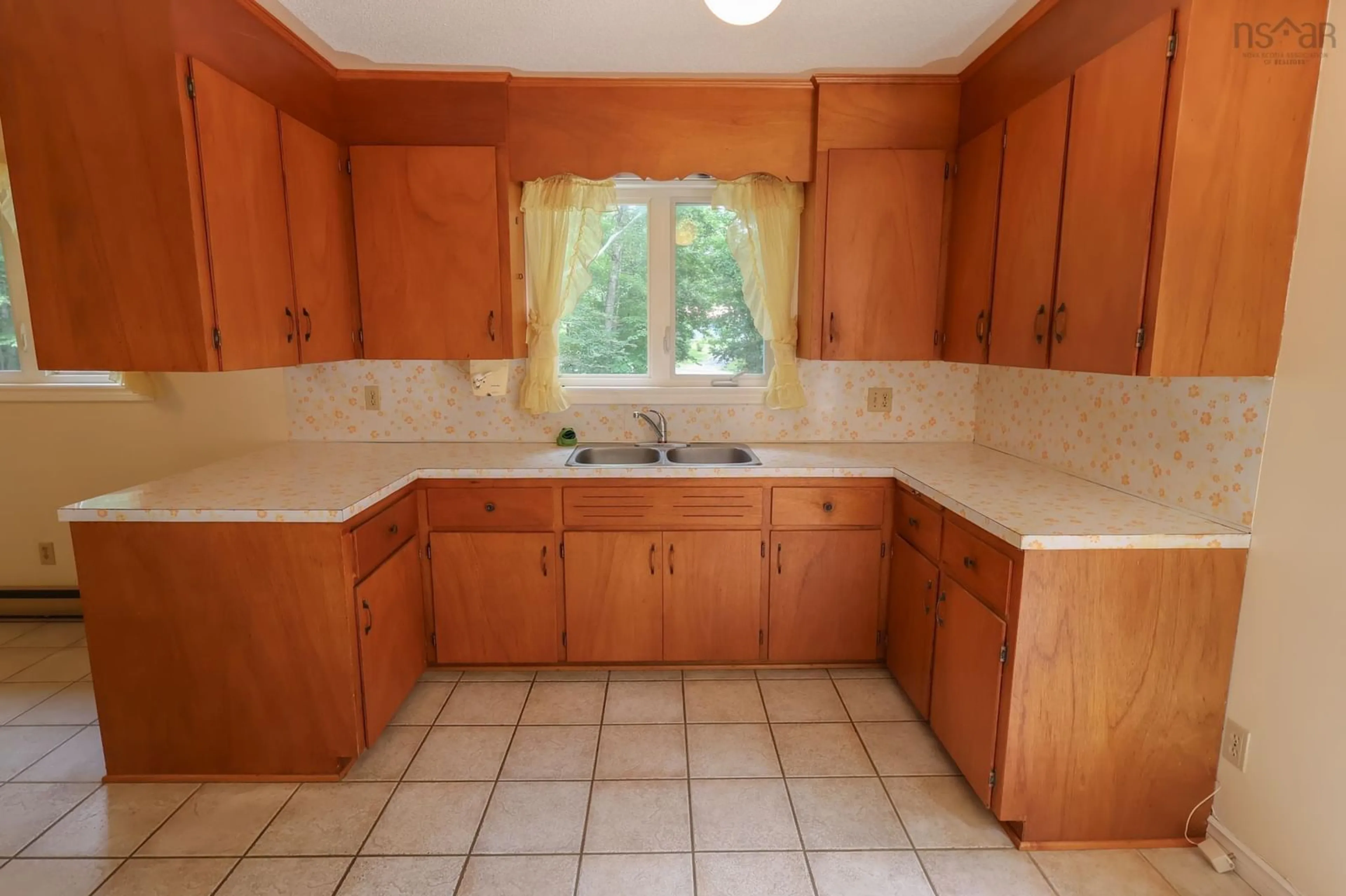 Standard kitchen, ceramic/tile floor for 455 Oakhill Rd, Oakhill Nova Scotia B4V 0C9