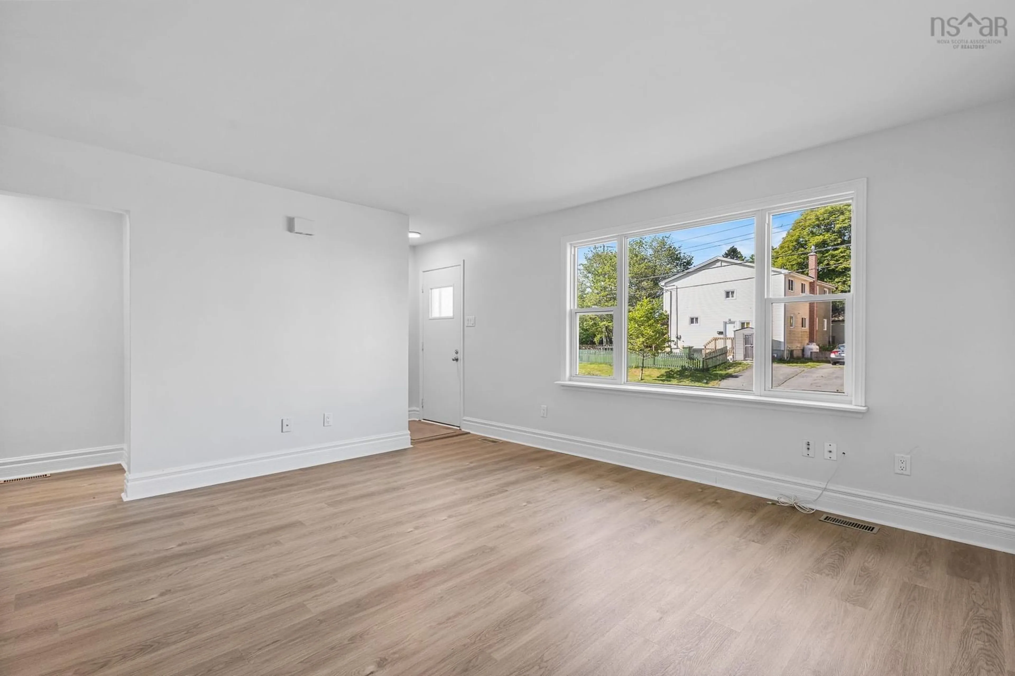 A pic of a room for 5/5A Marilyn Dr, Dartmouth Nova Scotia B2Y 3W9