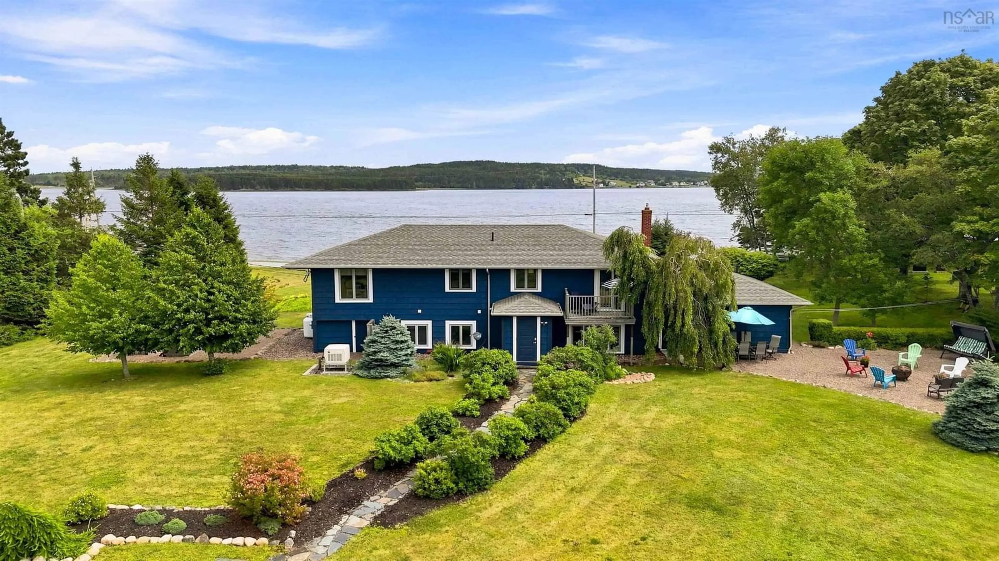 A pic from outside/outdoor area/front of a property/back of a property/a pic from drone, water/lake/river/ocean view for 78 Fort Point Rd, Lahave Nova Scotia B0R 1C0