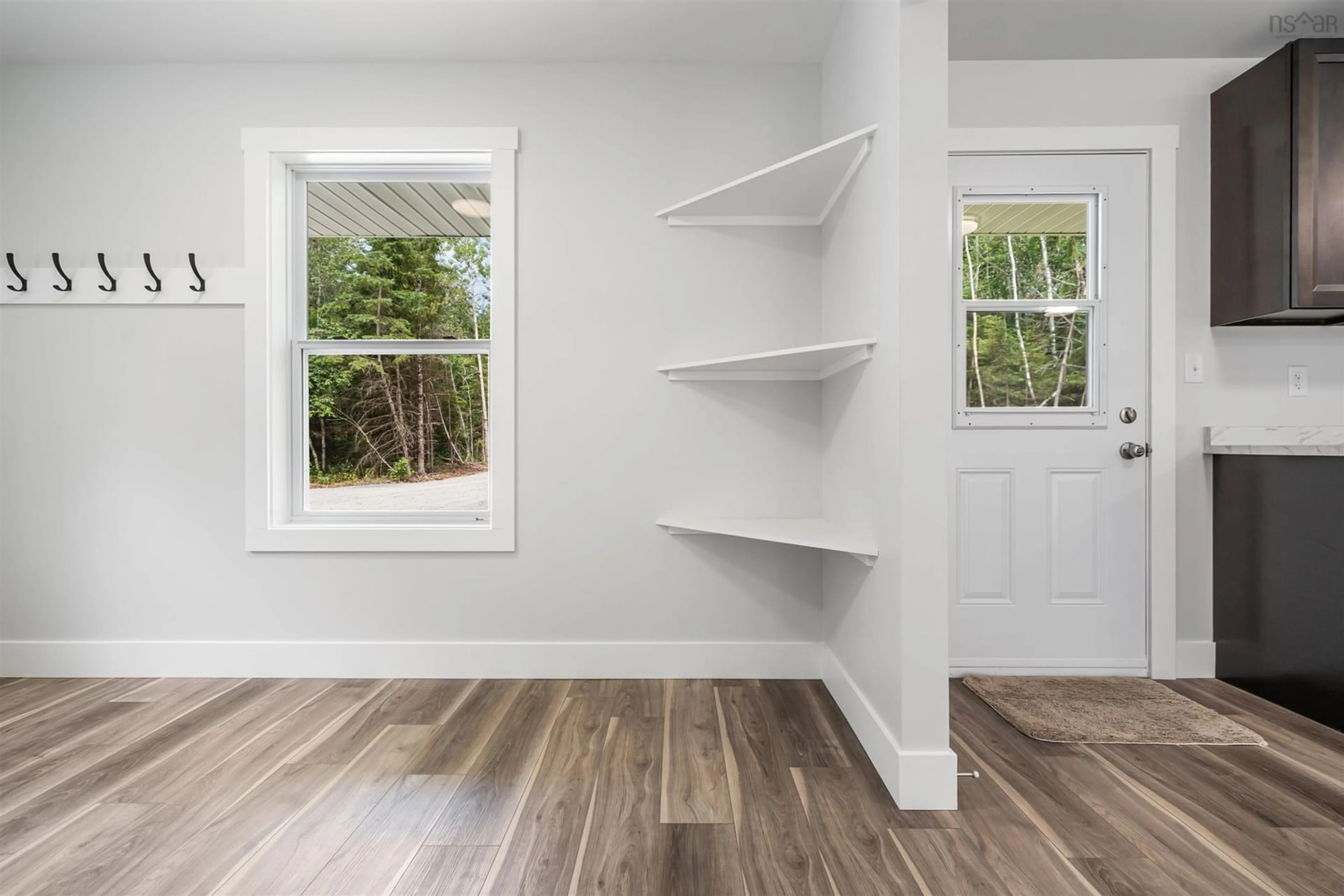 Indoor entryway for 1536 Stewiacke Rd, West St. Andrews Nova Scotia B0N 2J0