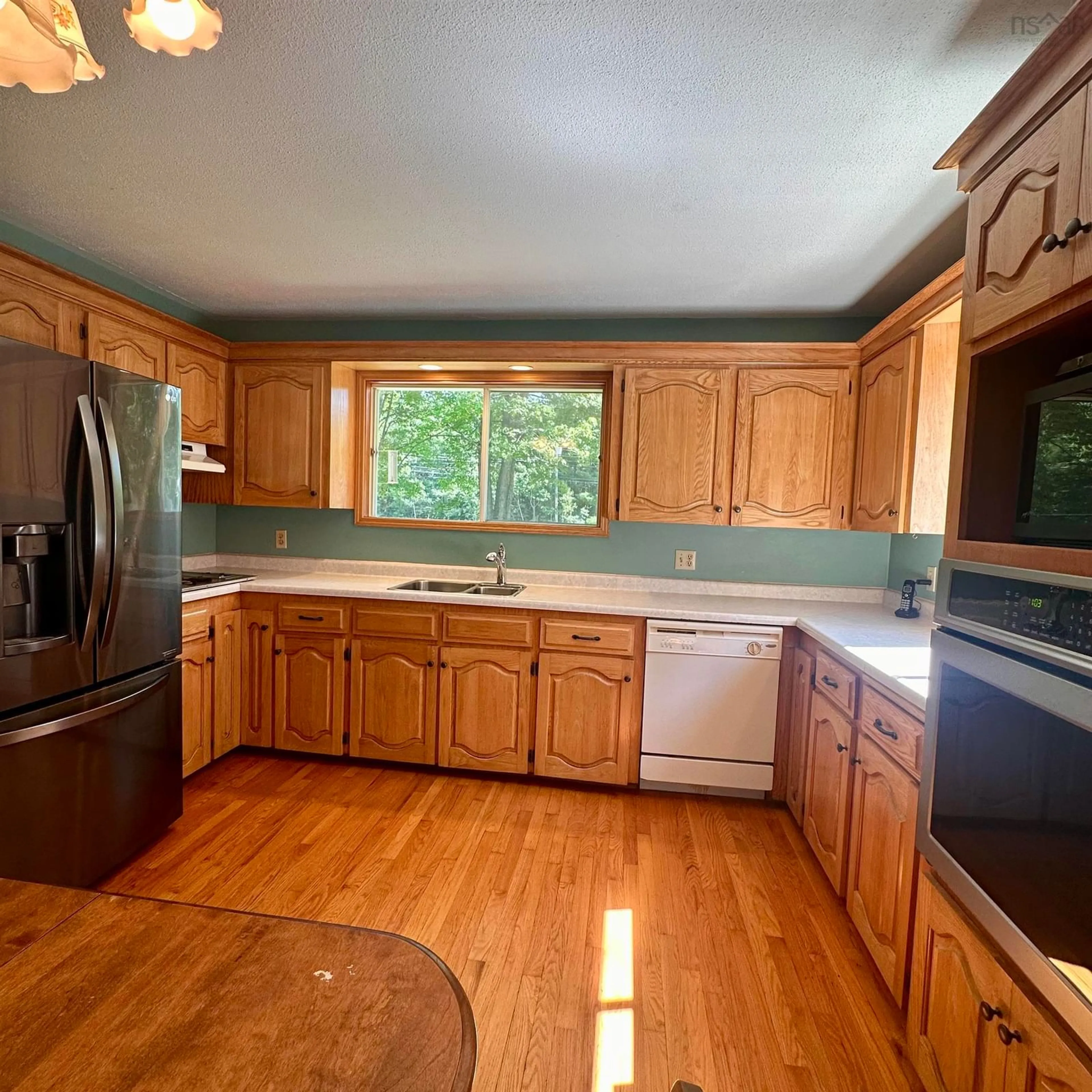 Standard kitchen, wood/laminate floor for 1229 Northfield Rd, Maitland Nova Scotia B0J 1E0