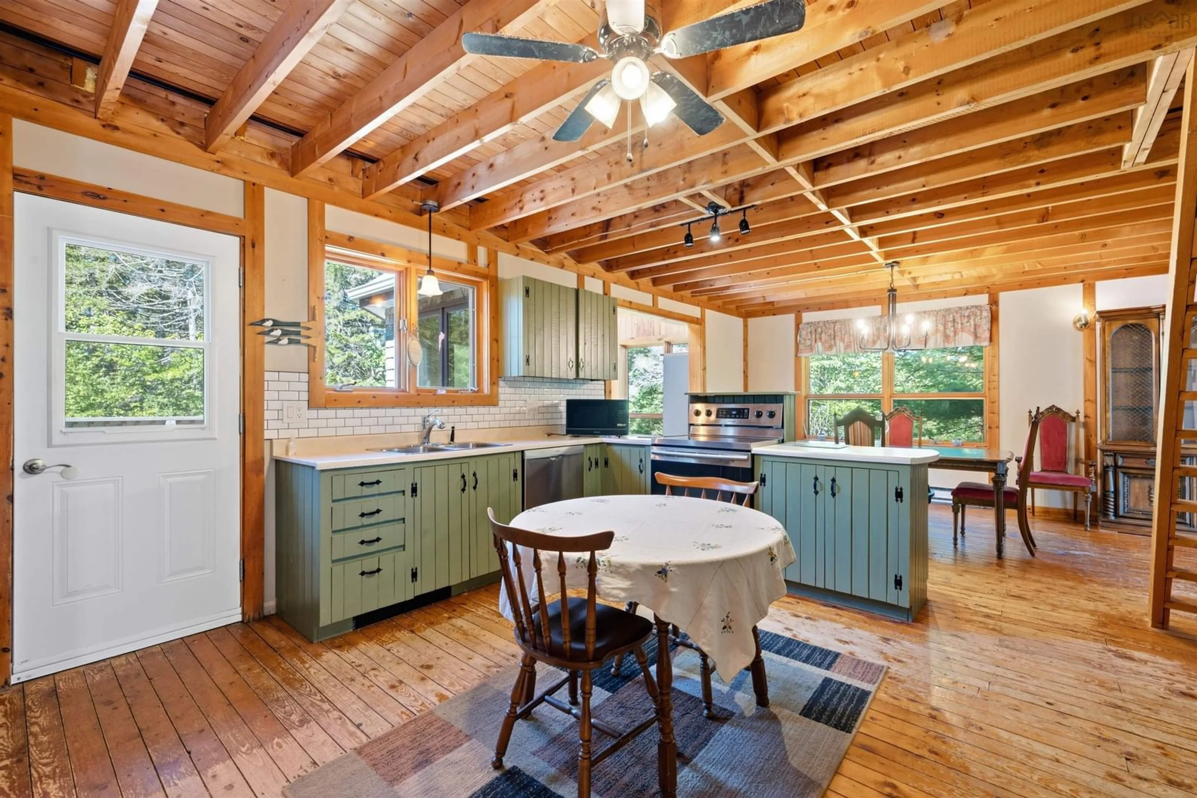 Open concept kitchen, unknown for Chalet Dr, Vaughan Nova Scotia B0N 2T0