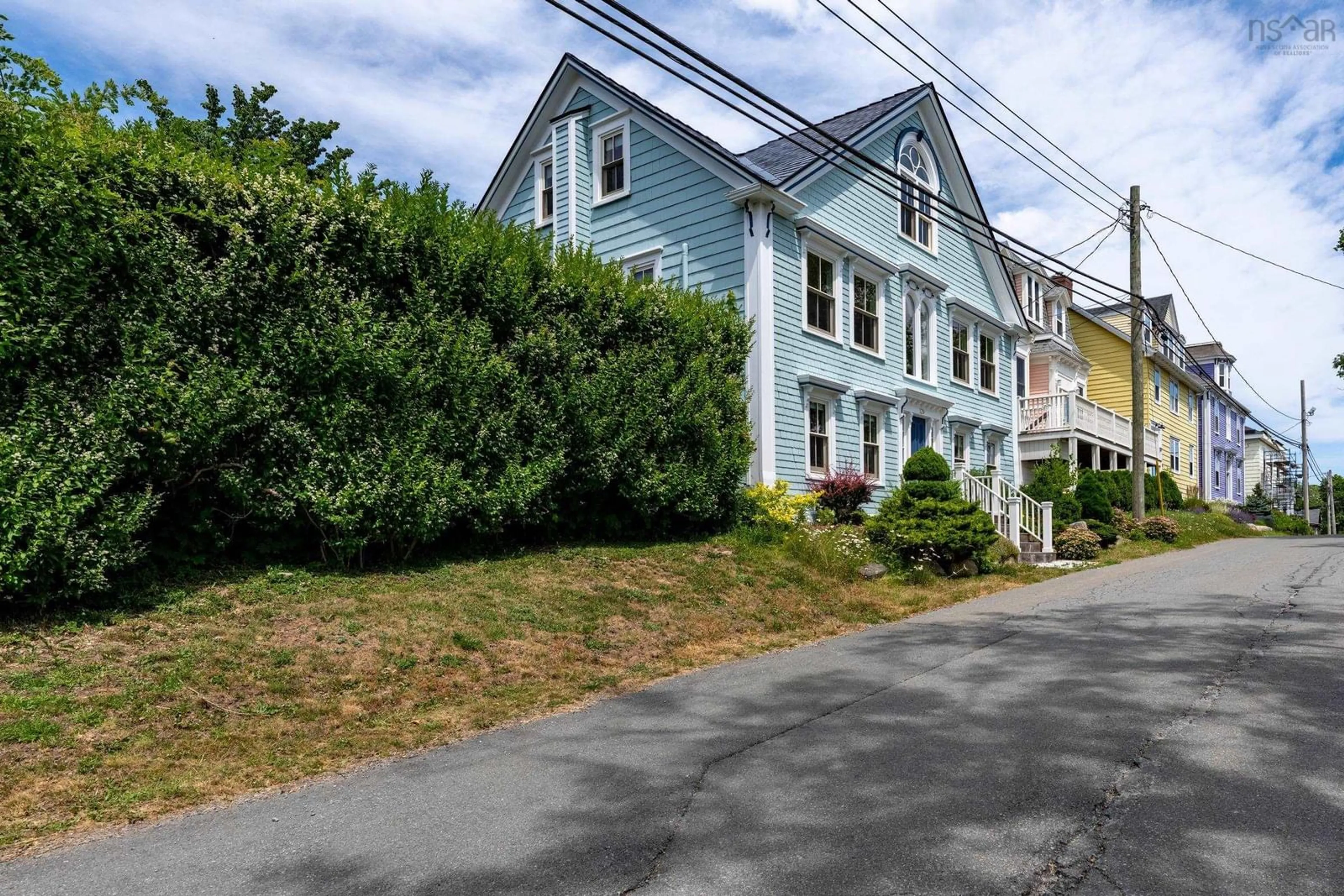 A pic from outside/outdoor area/front of a property/back of a property/a pic from drone, street for 129 Townsend St, Lunenburg Nova Scotia B0J 2C0