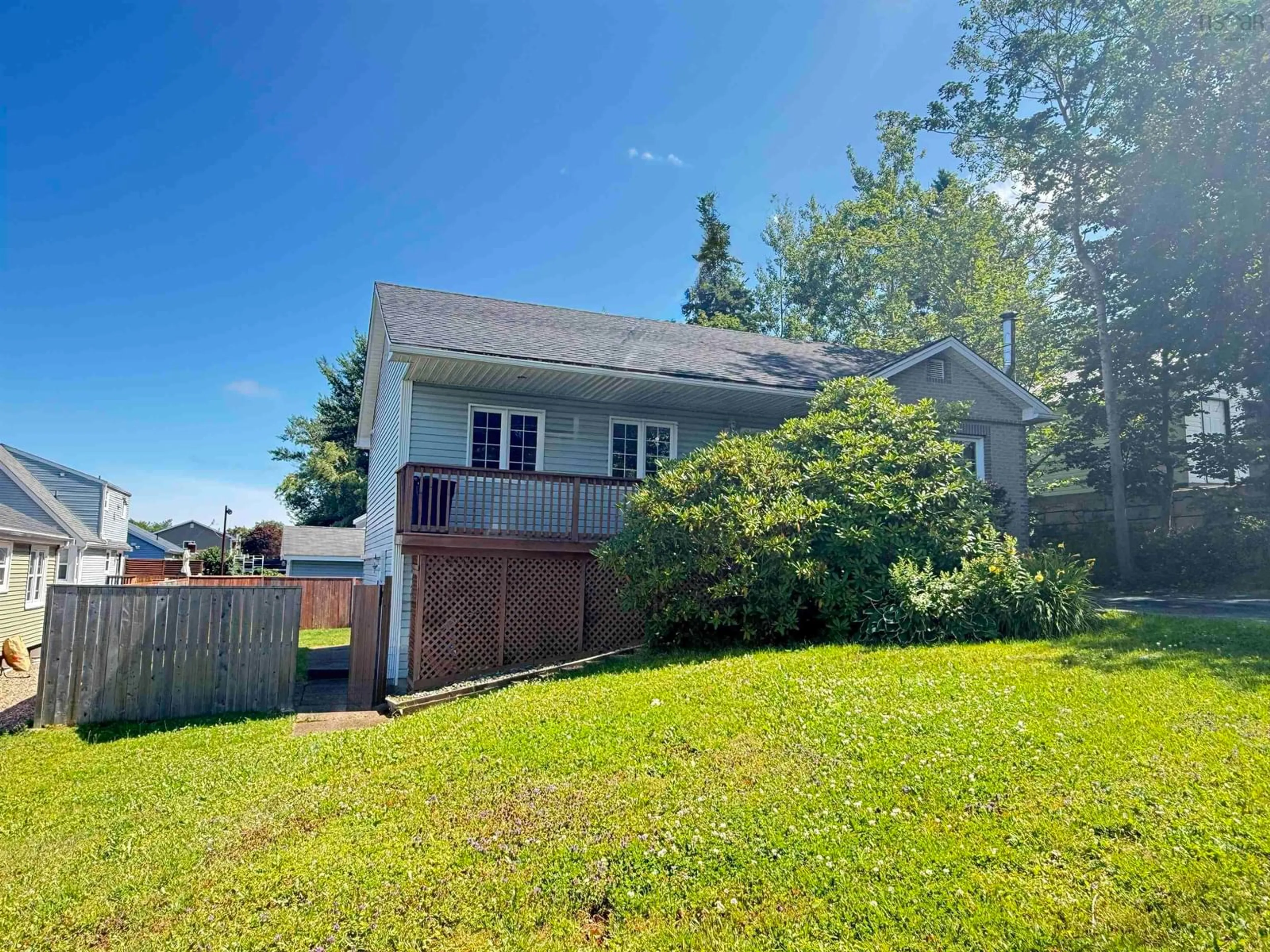 A pic from outside/outdoor area/front of a property/back of a property/a pic from drone, unknown for 6 Beacon St, Dartmouth Nova Scotia B2Y 1Y2