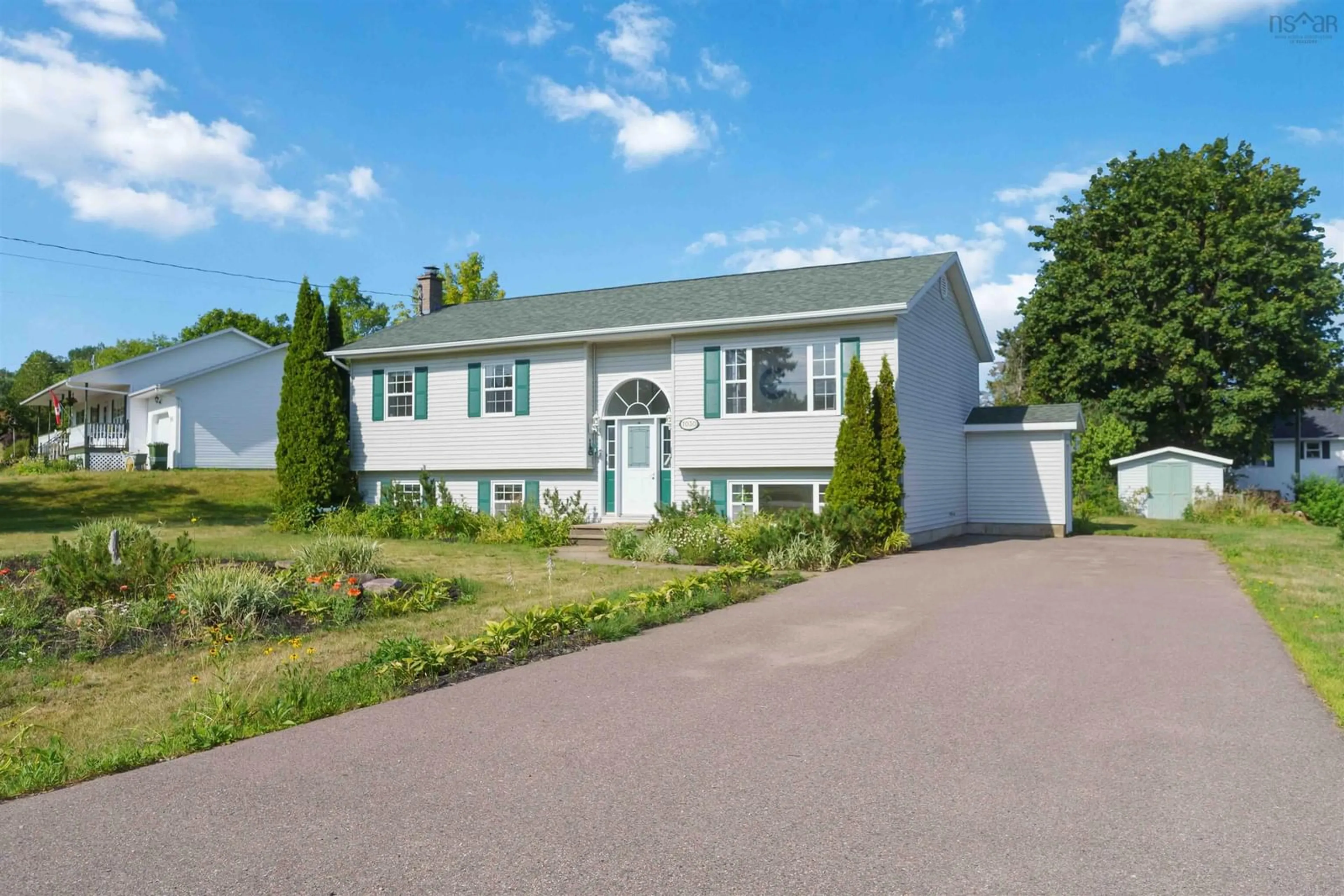 Home with vinyl exterior material, street for 1030 Club Cres, New Minas Nova Scotia B4N 4Z5