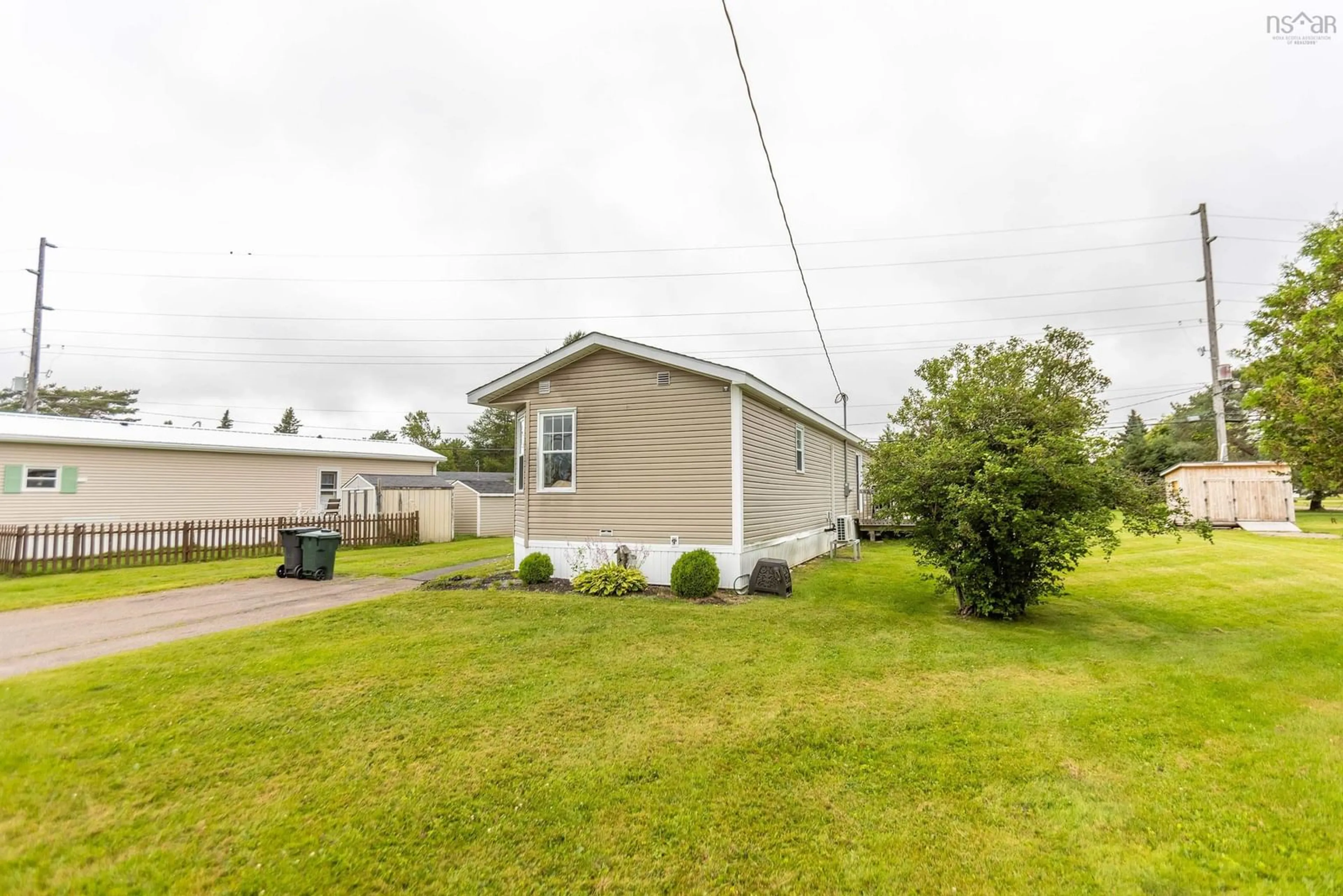 Patio, water/lake/river/ocean view for 8 Lorne Cres, Amherst Nova Scotia B4H 4B7
