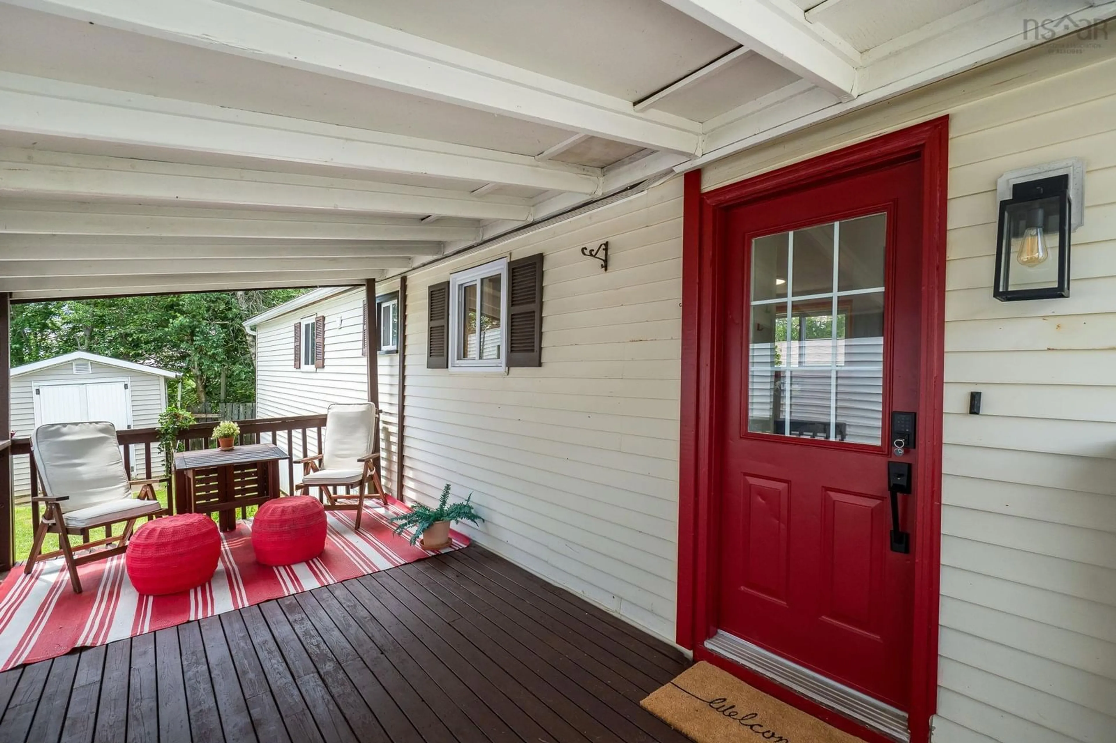 Indoor entryway for 112 Hilltop Dr, Lower Sackville Nova Scotia B4C 2P5