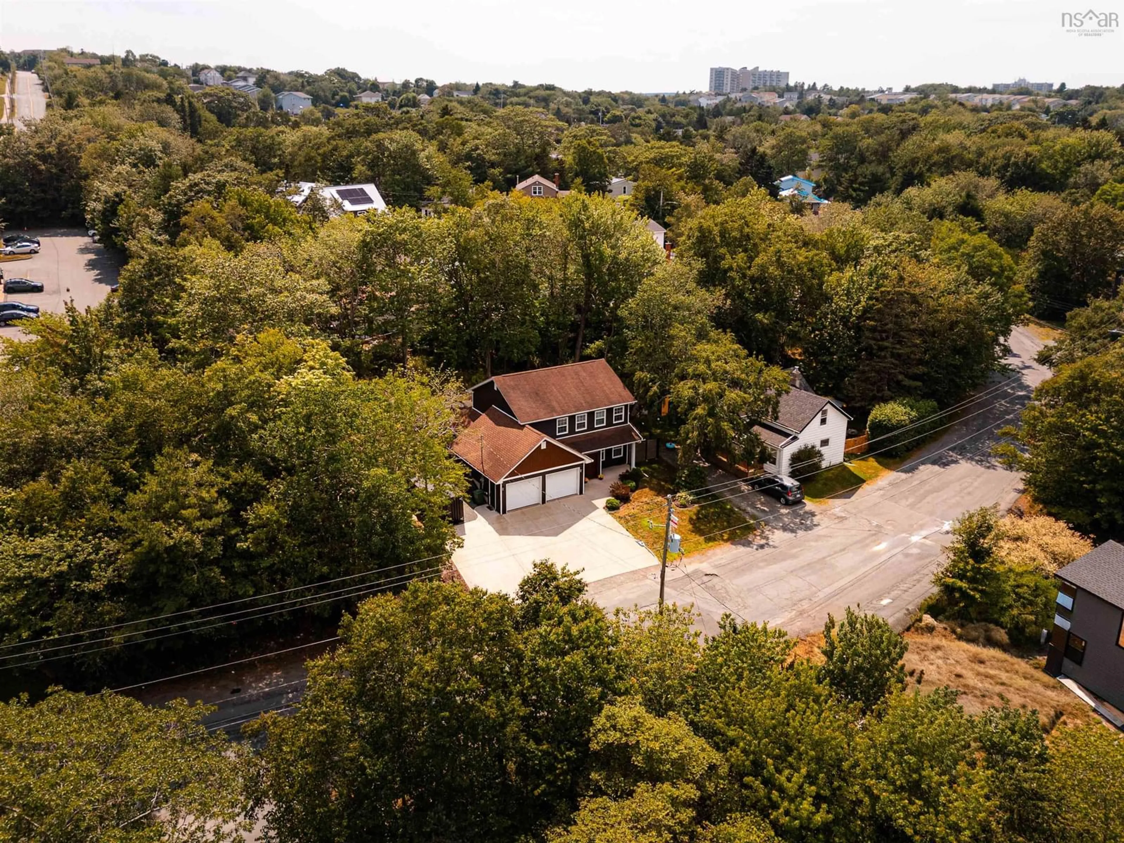 A pic from outside/outdoor area/front of a property/back of a property/a pic from drone, unknown for 42 Margaret Rd, Halifax Nova Scotia B3N 1R7