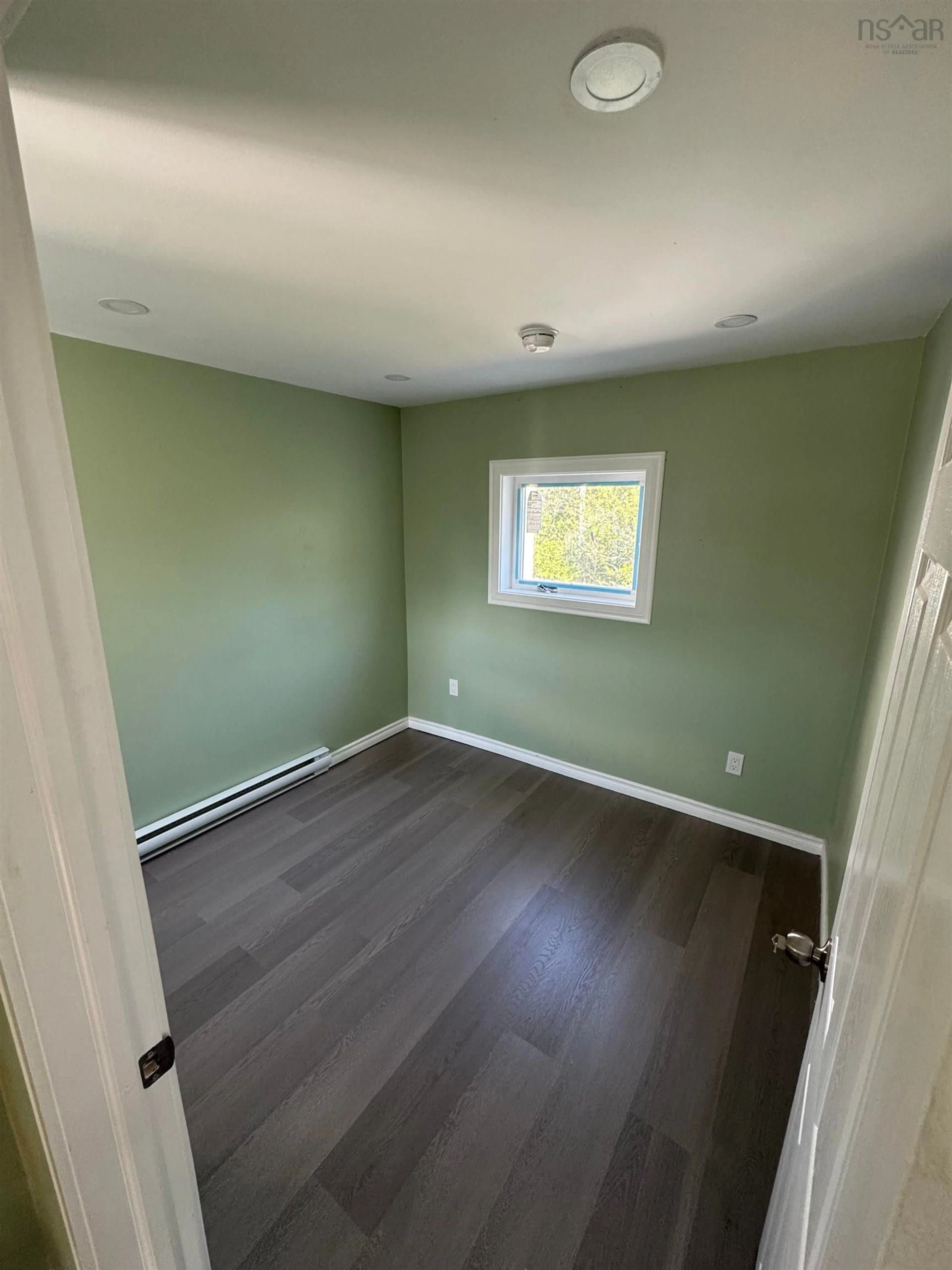 A pic of a room for 9 Stanley St, North Sydney Nova Scotia B2A 1S7