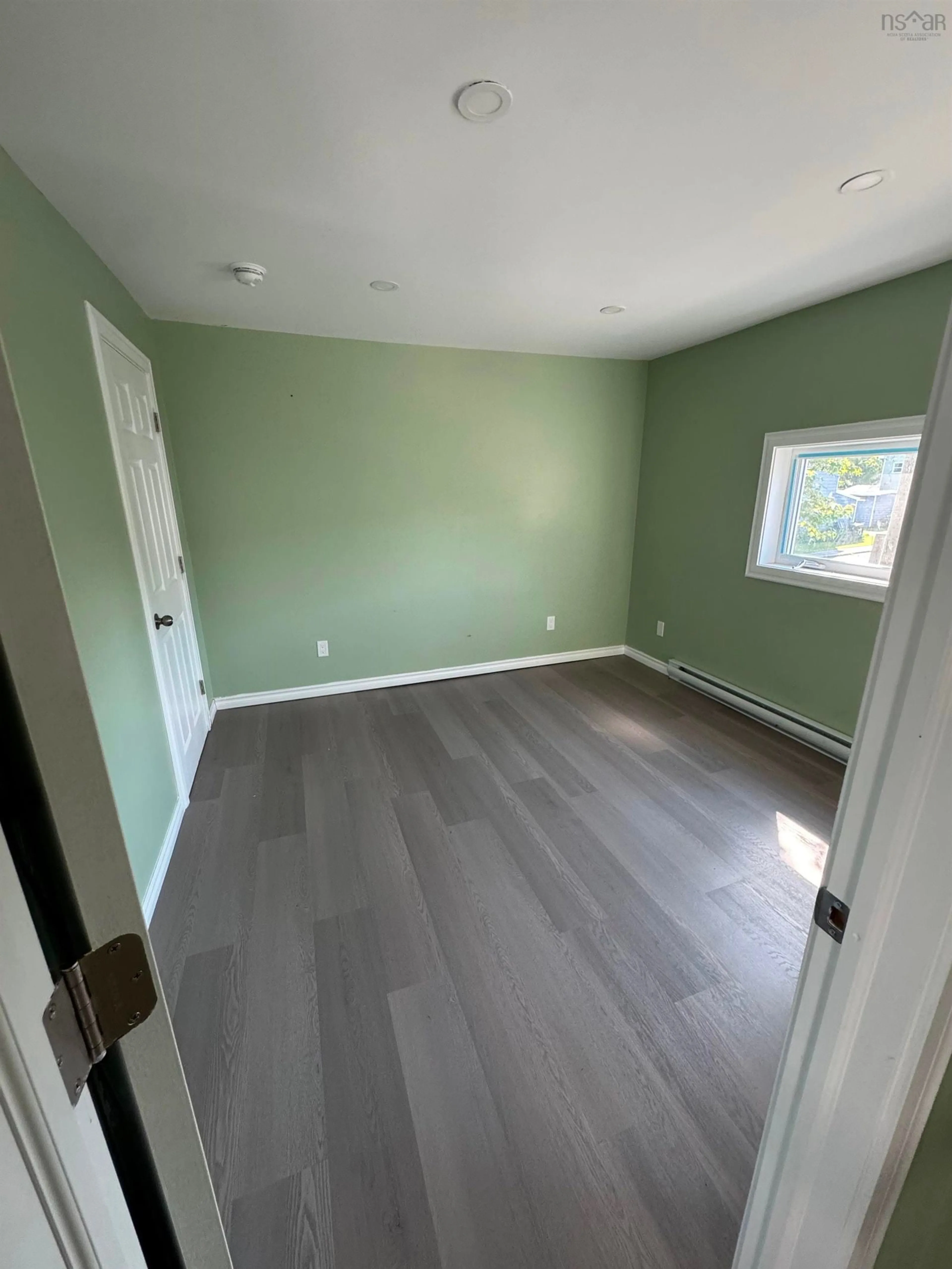 A pic of a room for 9 Stanley St, North Sydney Nova Scotia B2A 1S7