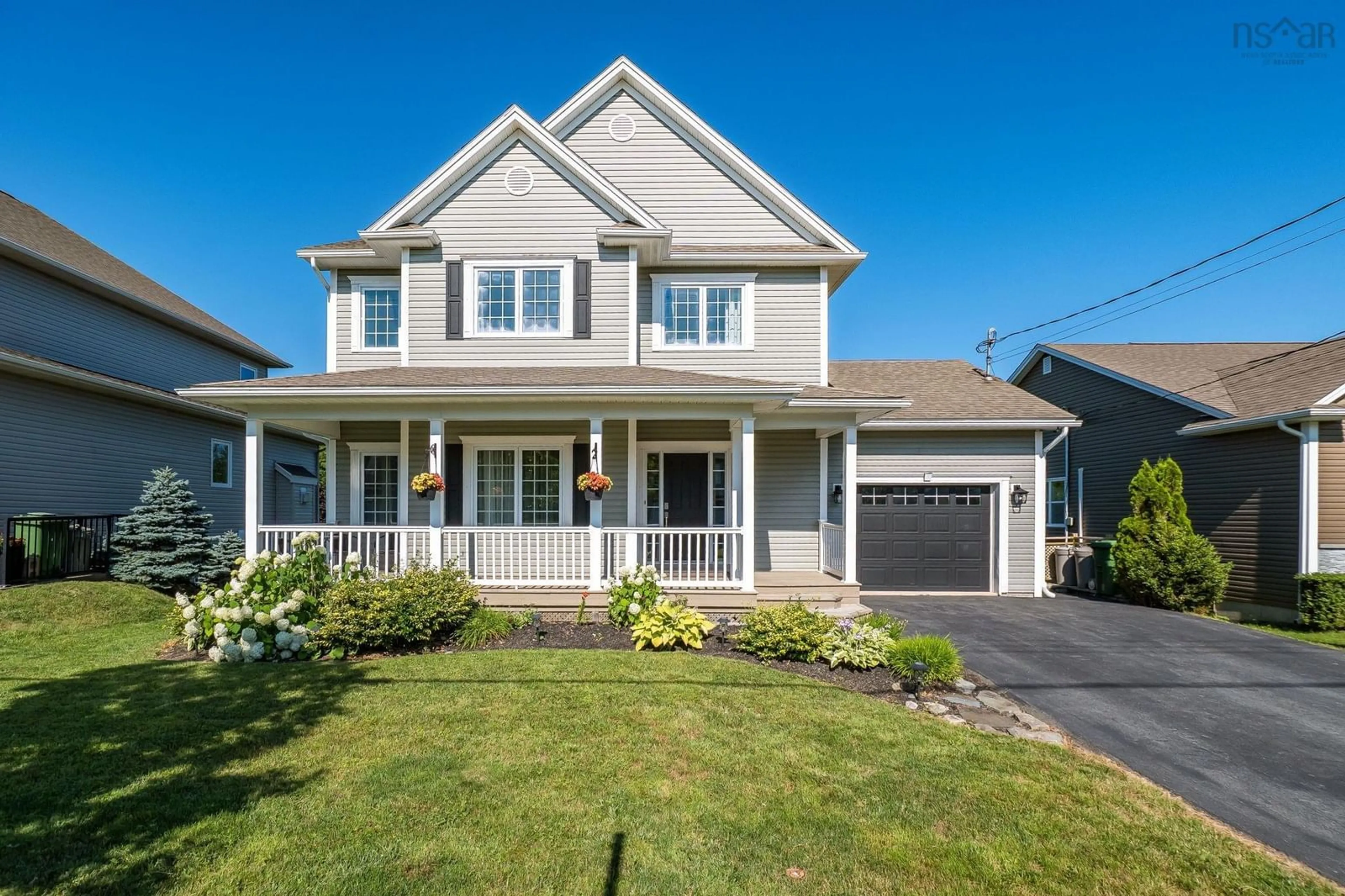 Home with vinyl exterior material, street for 158 Tamara Dr, Cole Harbour Nova Scotia B2W 0E3