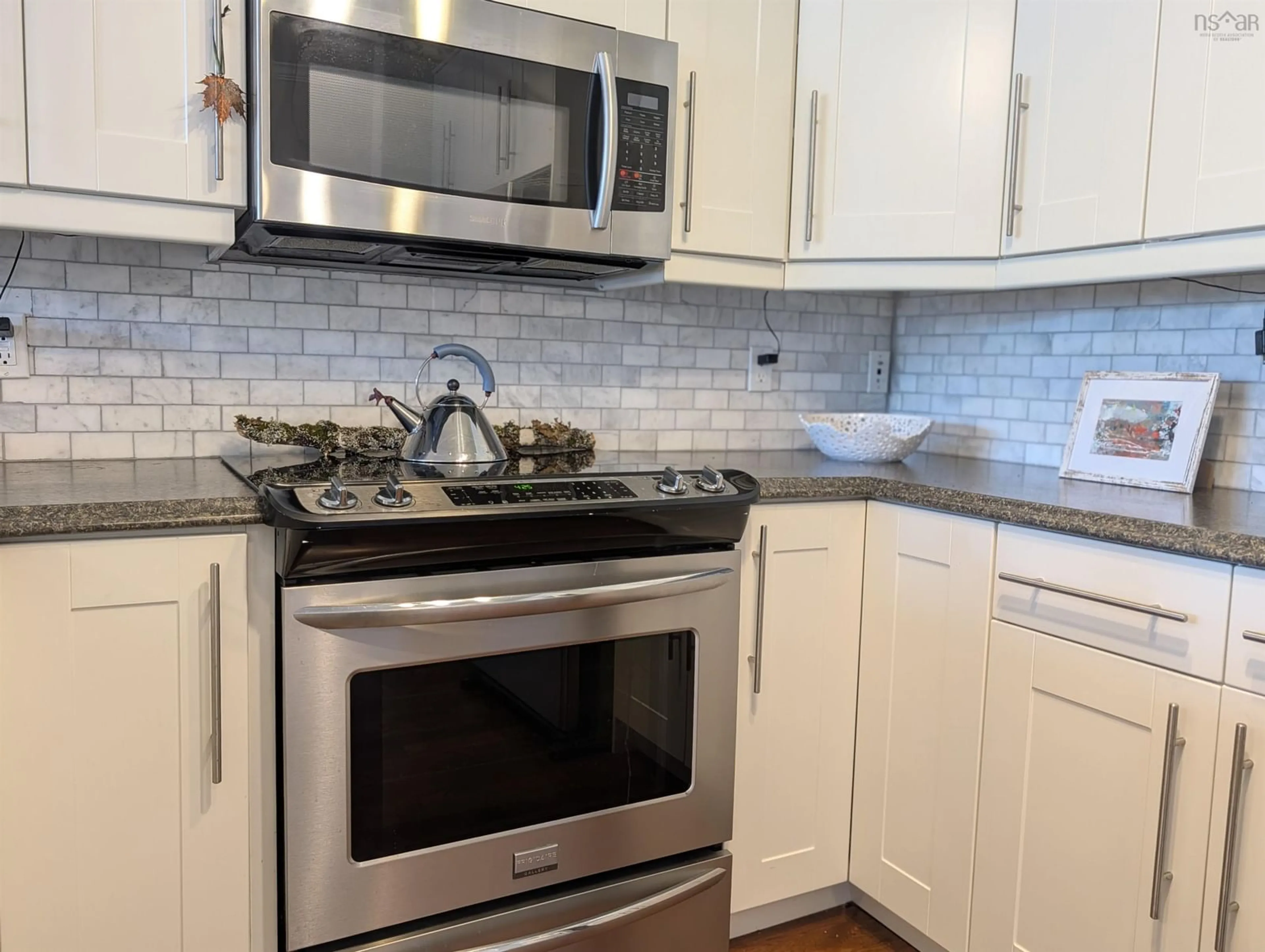 Standard kitchen, ceramic/tile floor for 24 Harbourside Dr #204, Wolfville Nova Scotia B4P 2C1