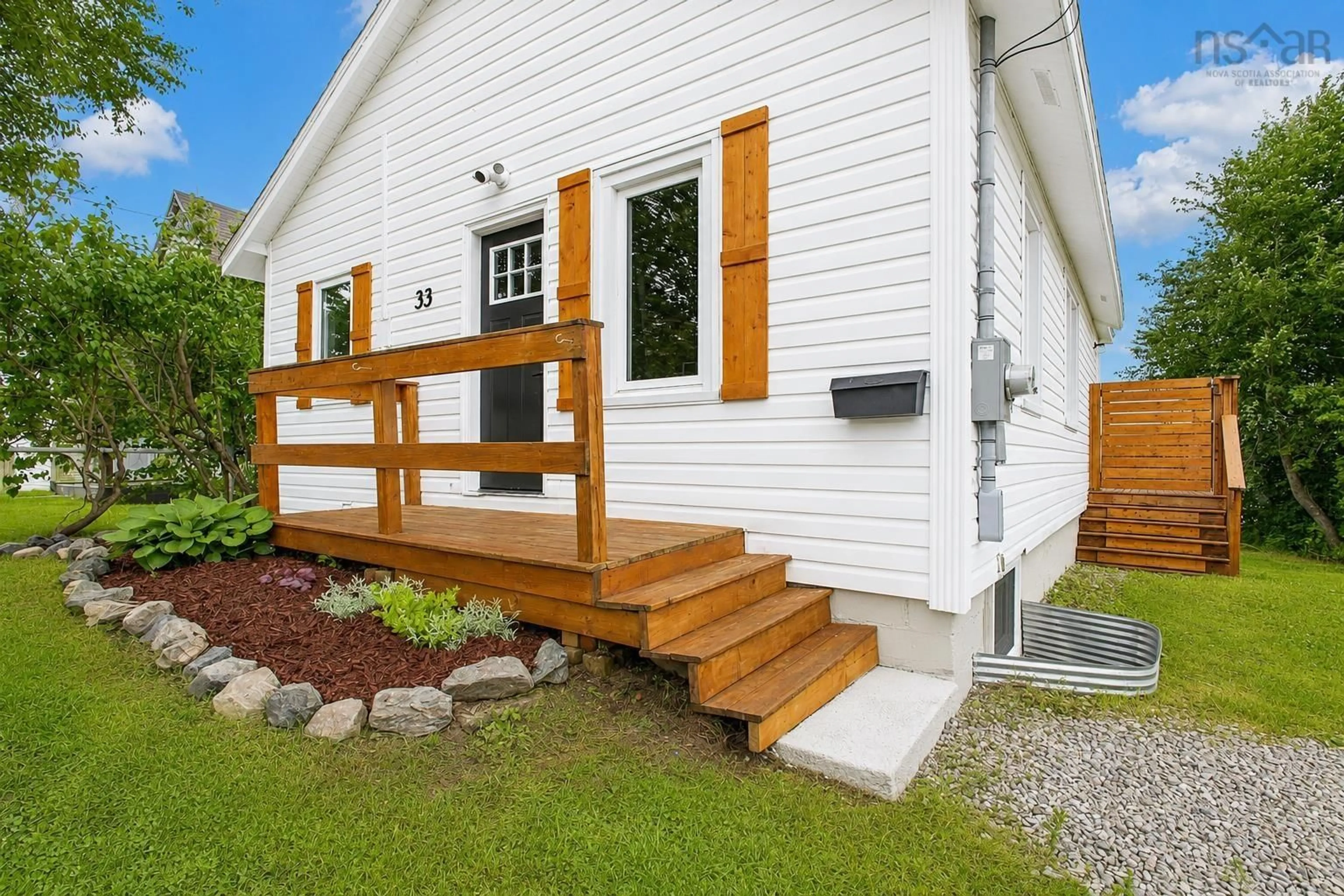 Home with vinyl exterior material, street for 33 Richmond St, Sydney Nova Scotia B1P 2V1