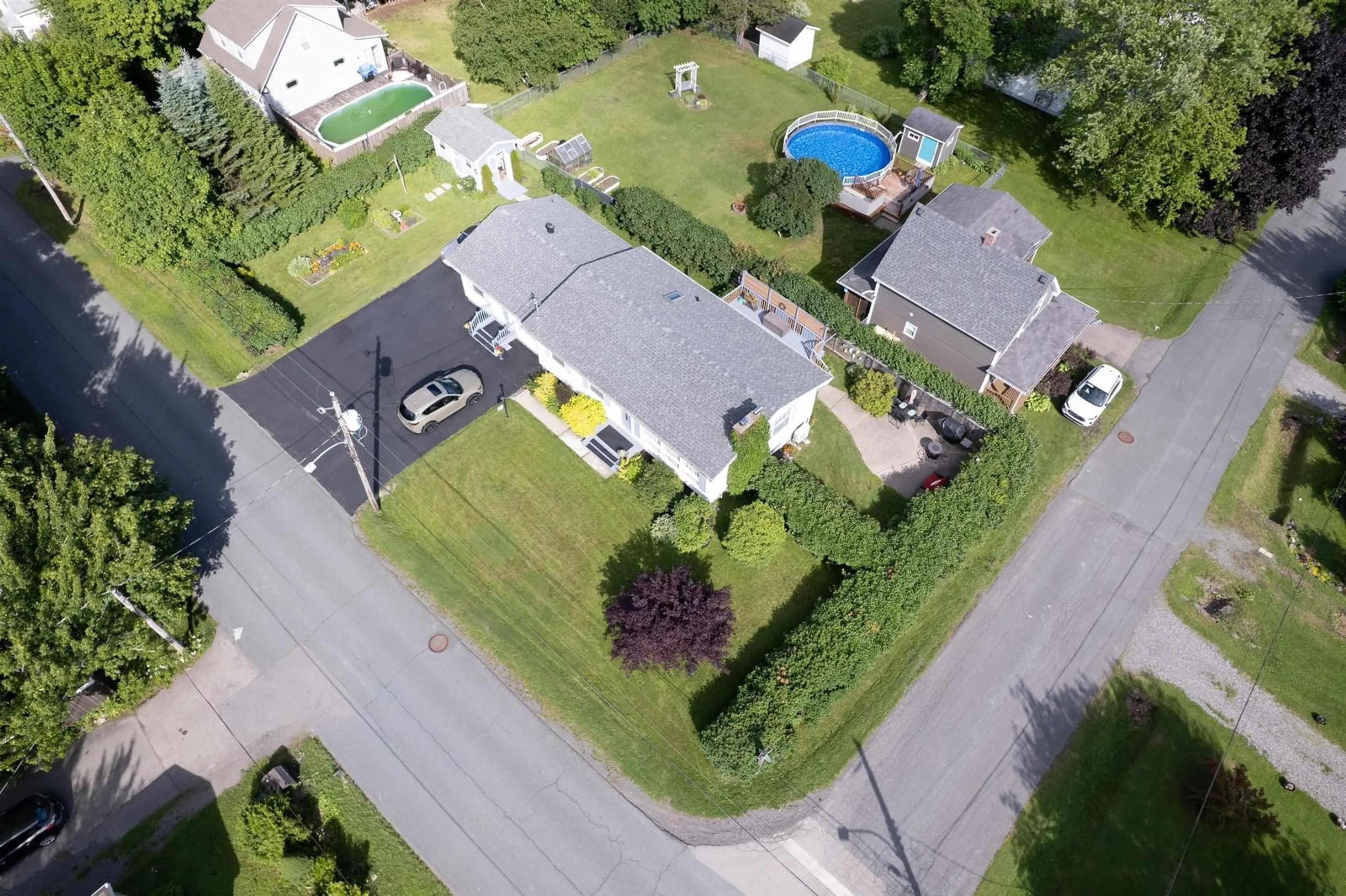 A pic from outside/outdoor area/front of a property/back of a property/a pic from drone, street for 74 Church St, Florence Nova Scotia B1Y 1G3