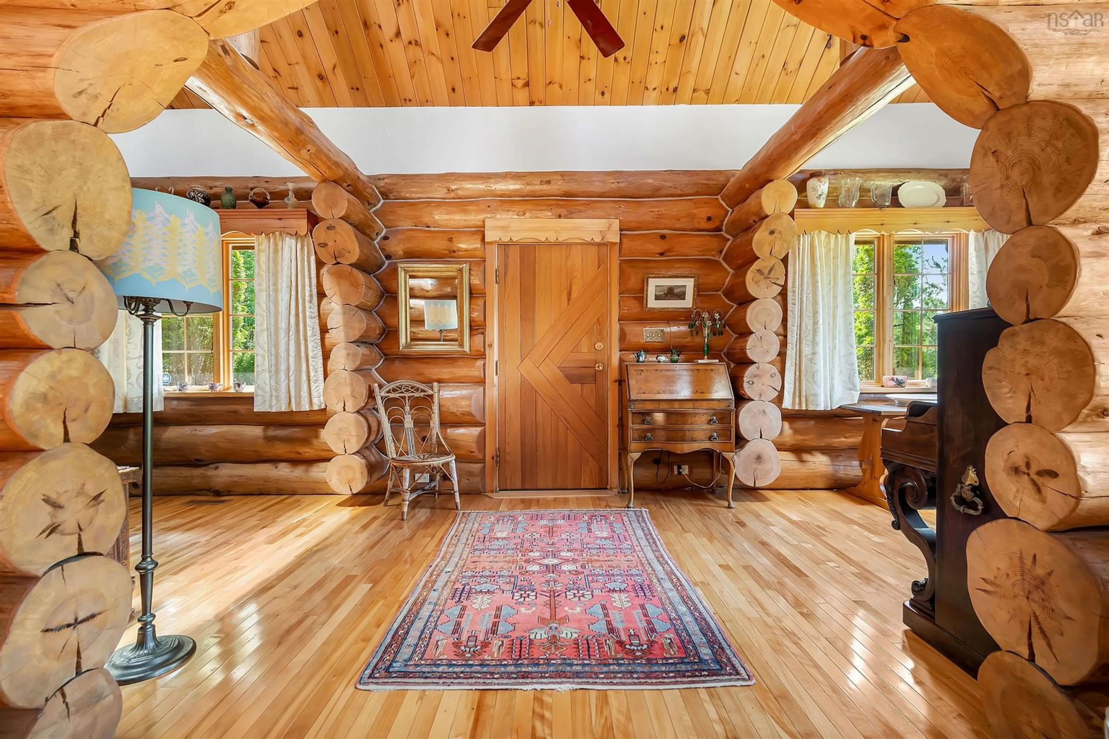 Indoor foyer for 319 St Andrews River Rd, Shubenacadie East Nova Scotia B0N 2H0