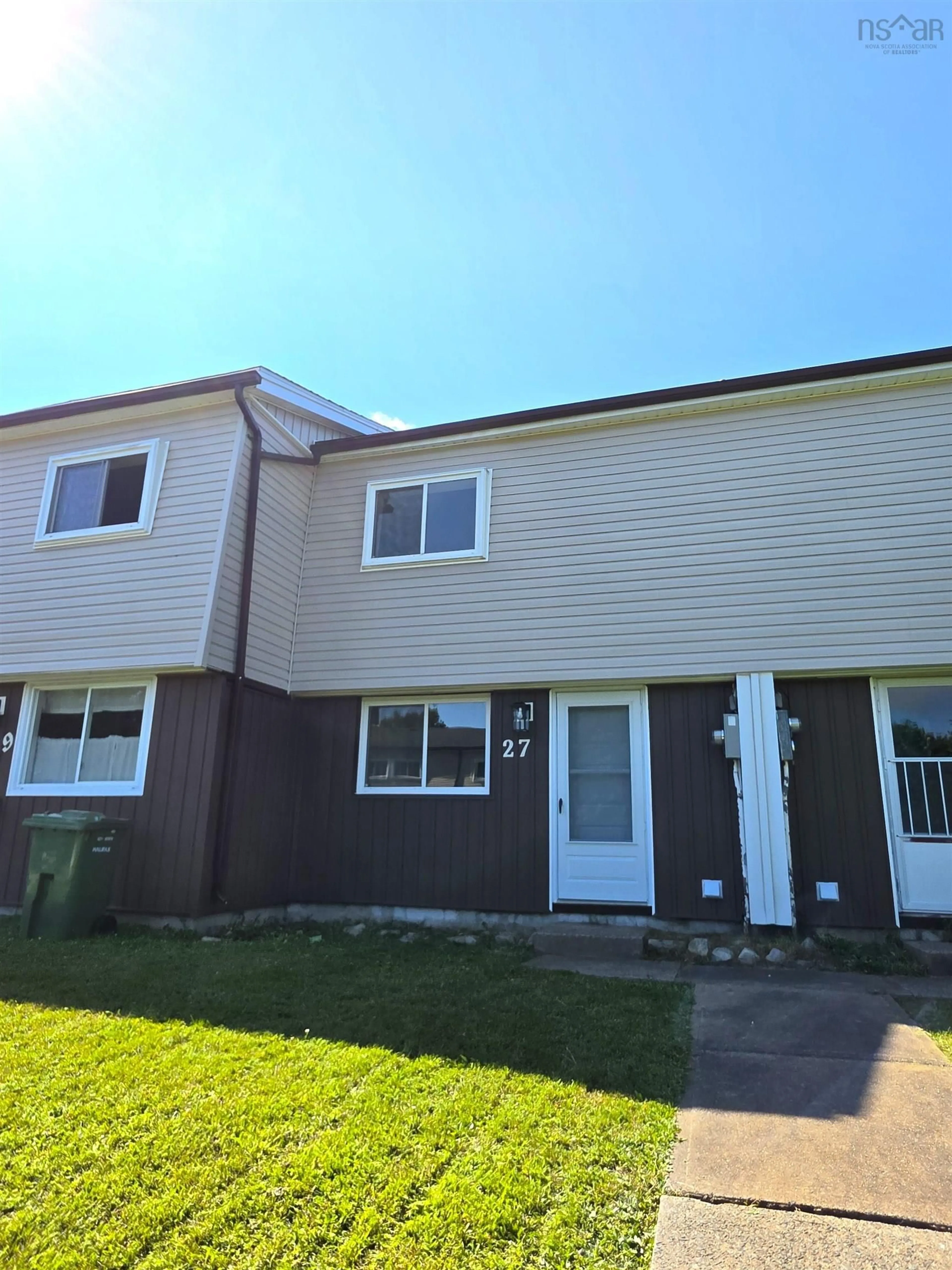 Home with vinyl exterior material, street for 27 Drumdonald Rd, Halifax Nova Scotia B3P 2L1