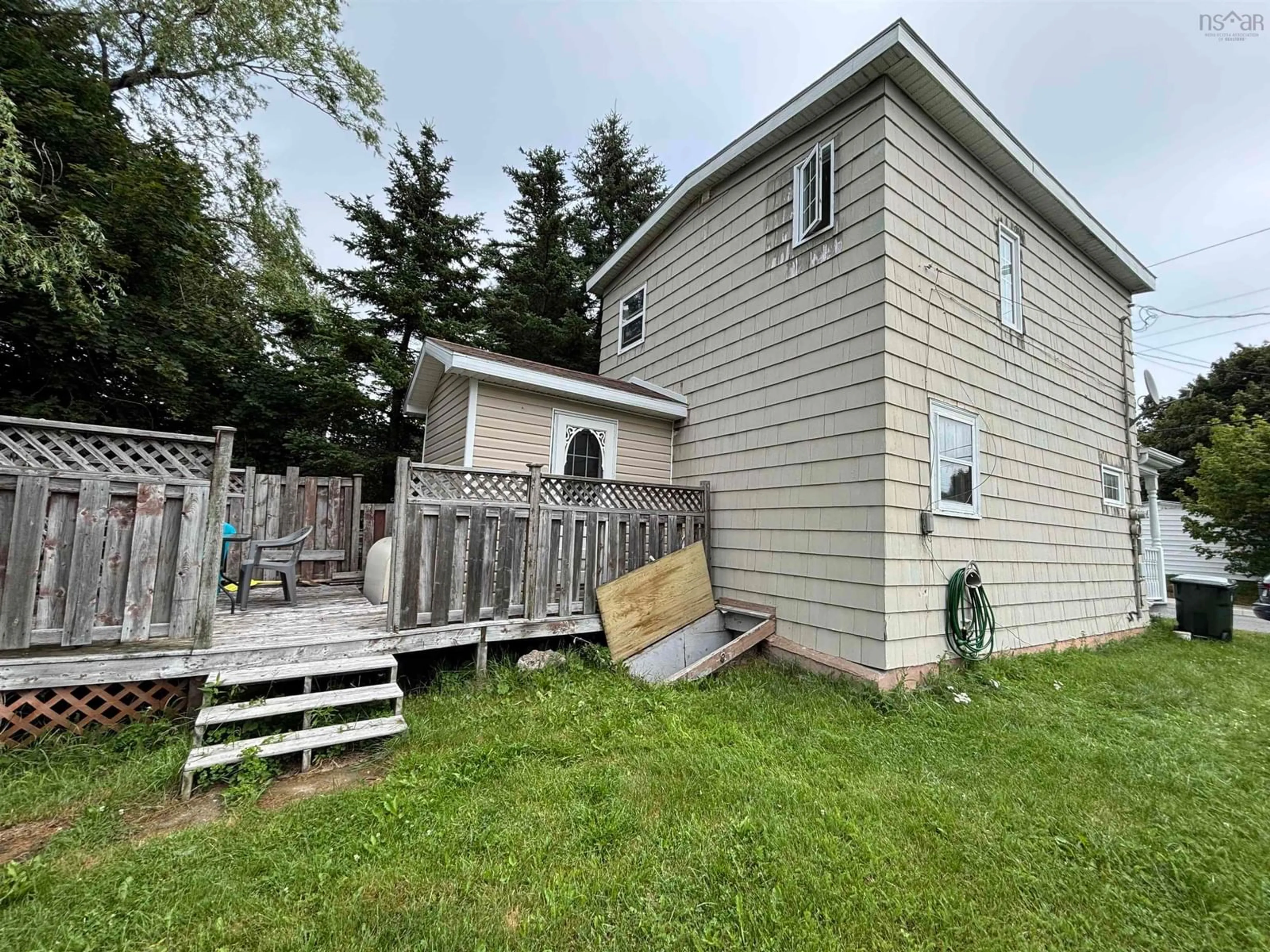 Shed for 42 Clifford St, North Sydney Nova Scotia B2A 1X3