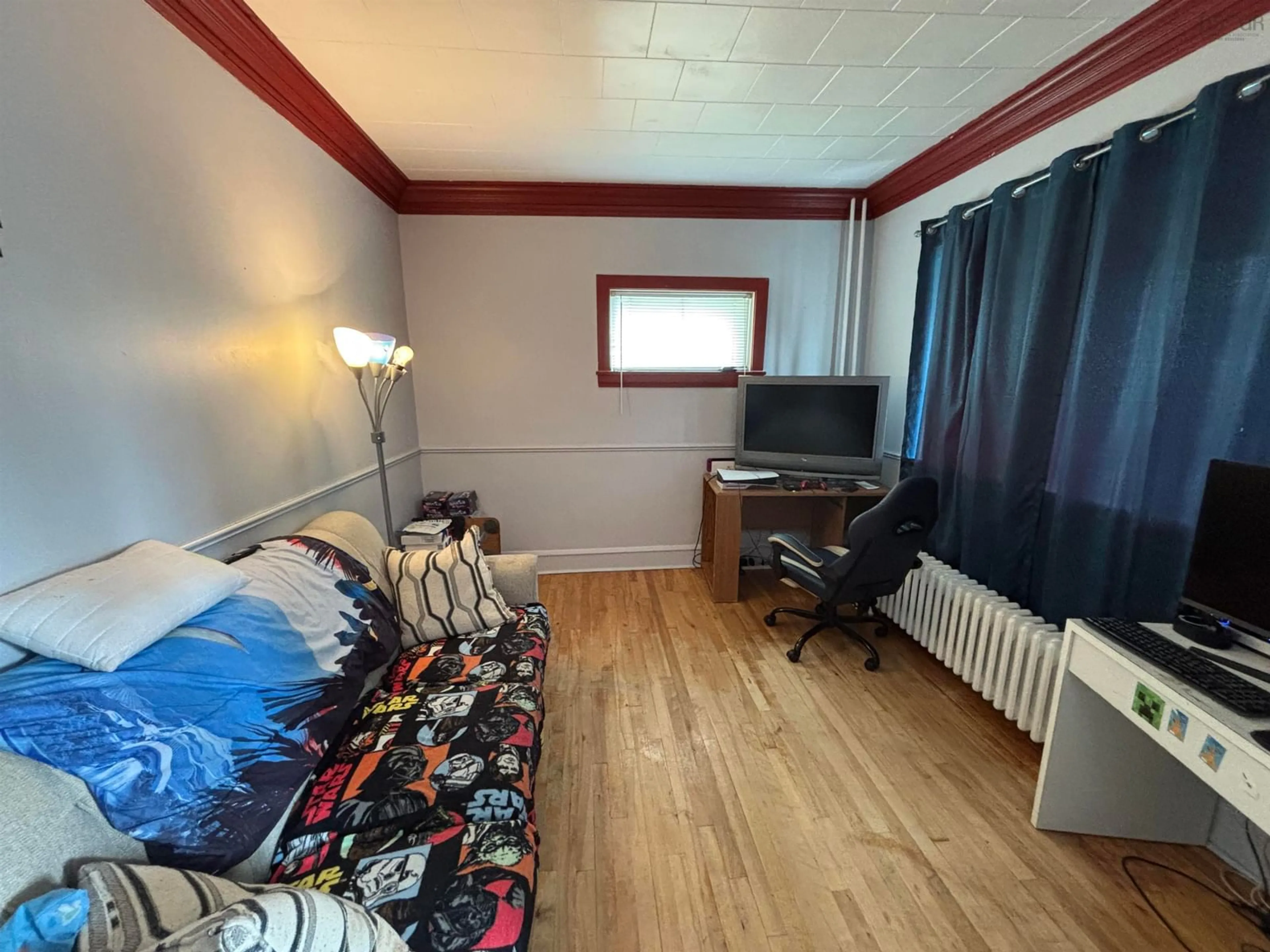 A pic of a room for 42 Clifford St, North Sydney Nova Scotia B2A 1X3