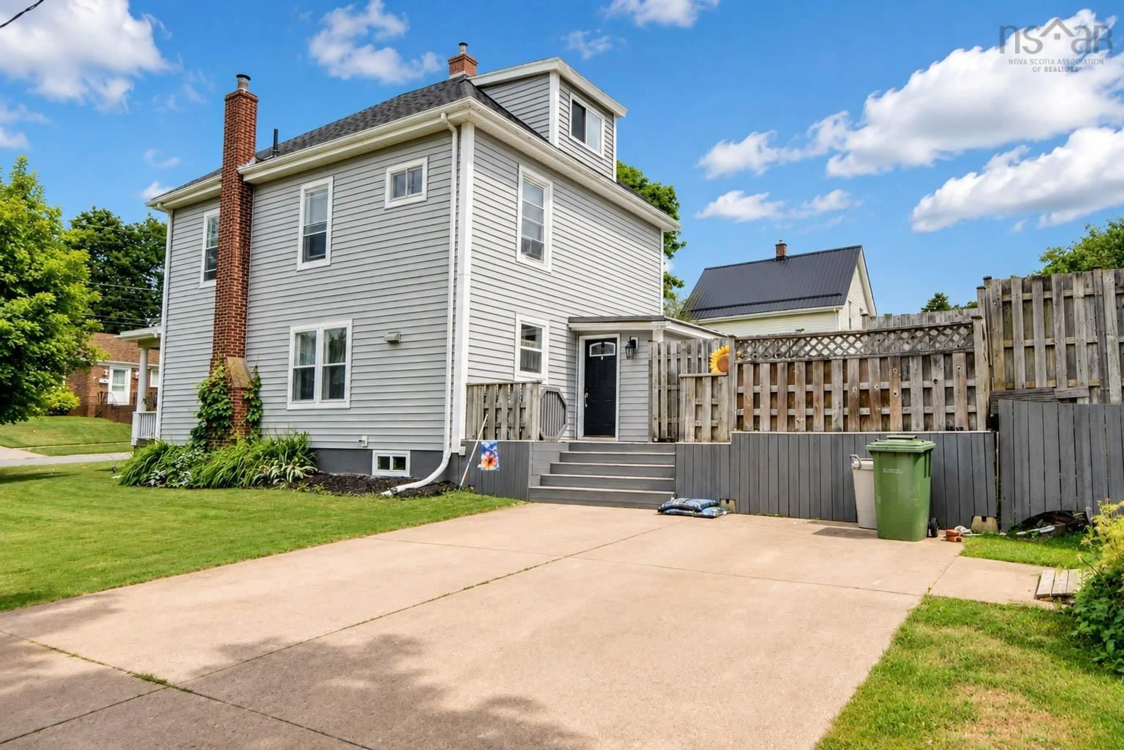 A pic from outside/outdoor area/front of a property/back of a property/a pic from drone, street for 131 Maple Ave, New Glasgow Nova Scotia B2H 2B7
