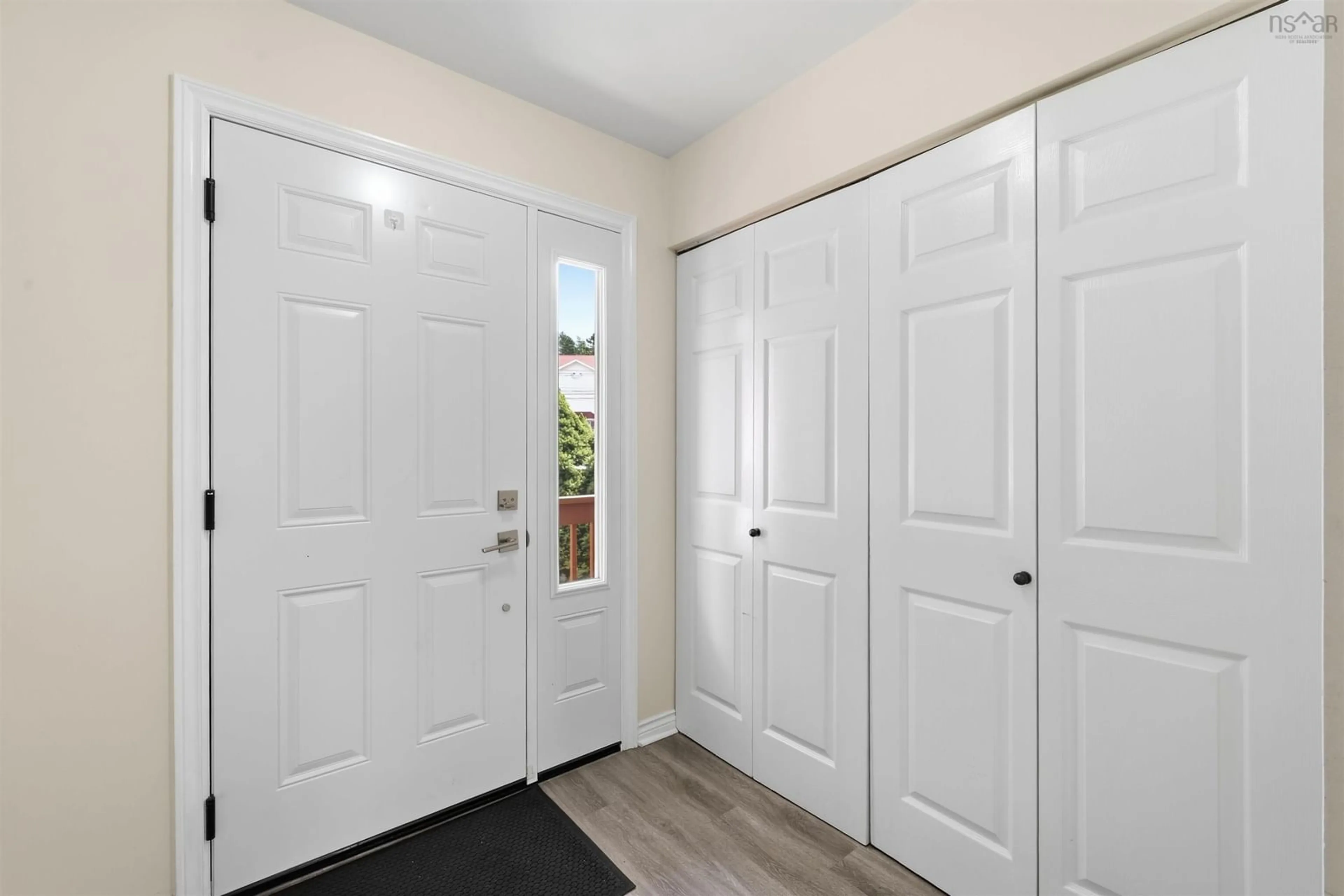 Indoor entryway for 49 Albany Terr, Cole Harbour Nova Scotia B2W 6E8