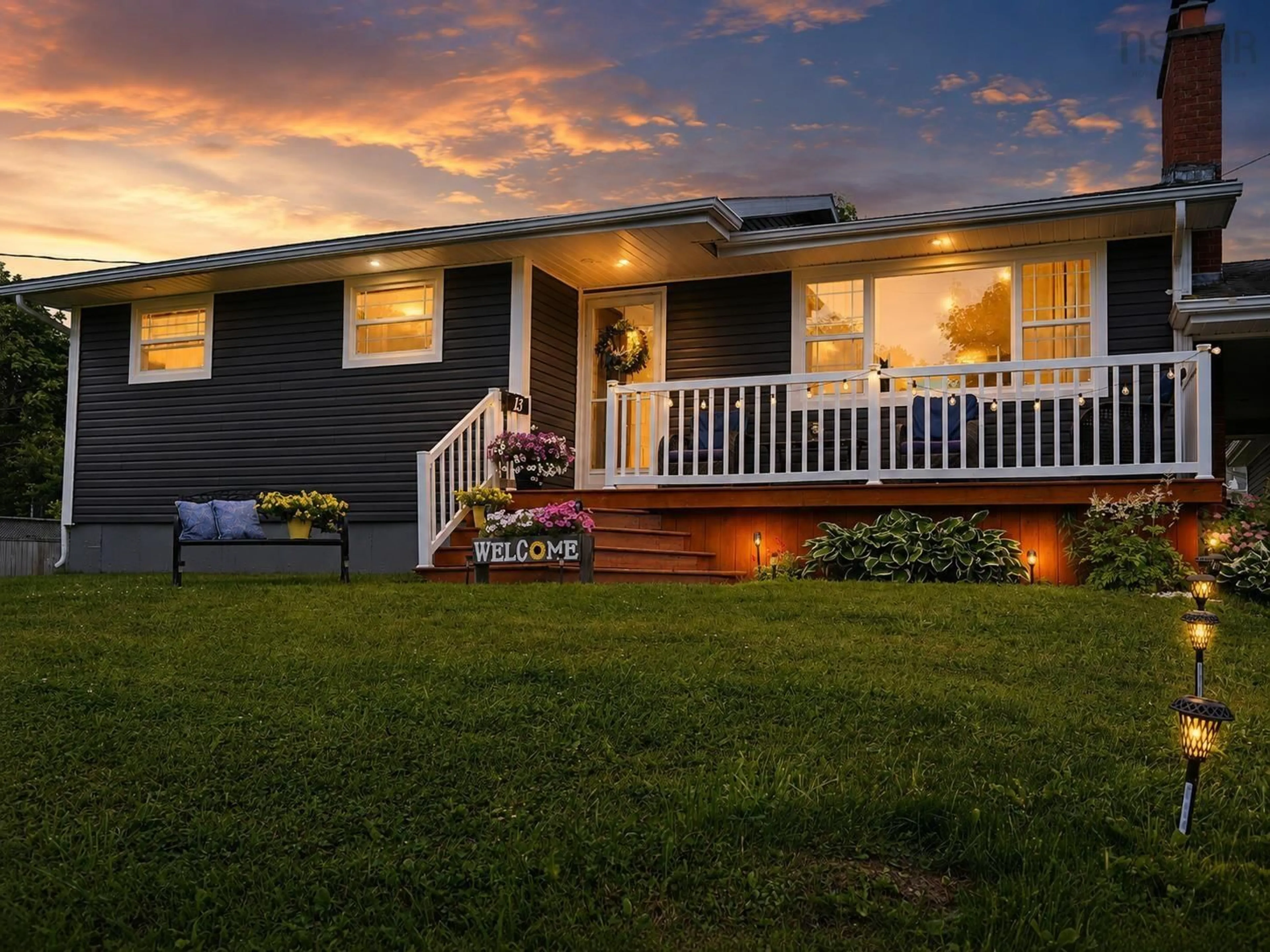 Home with vinyl exterior material, unknown for 13 Third Ave, Florence Nova Scotia B1Y 1S1