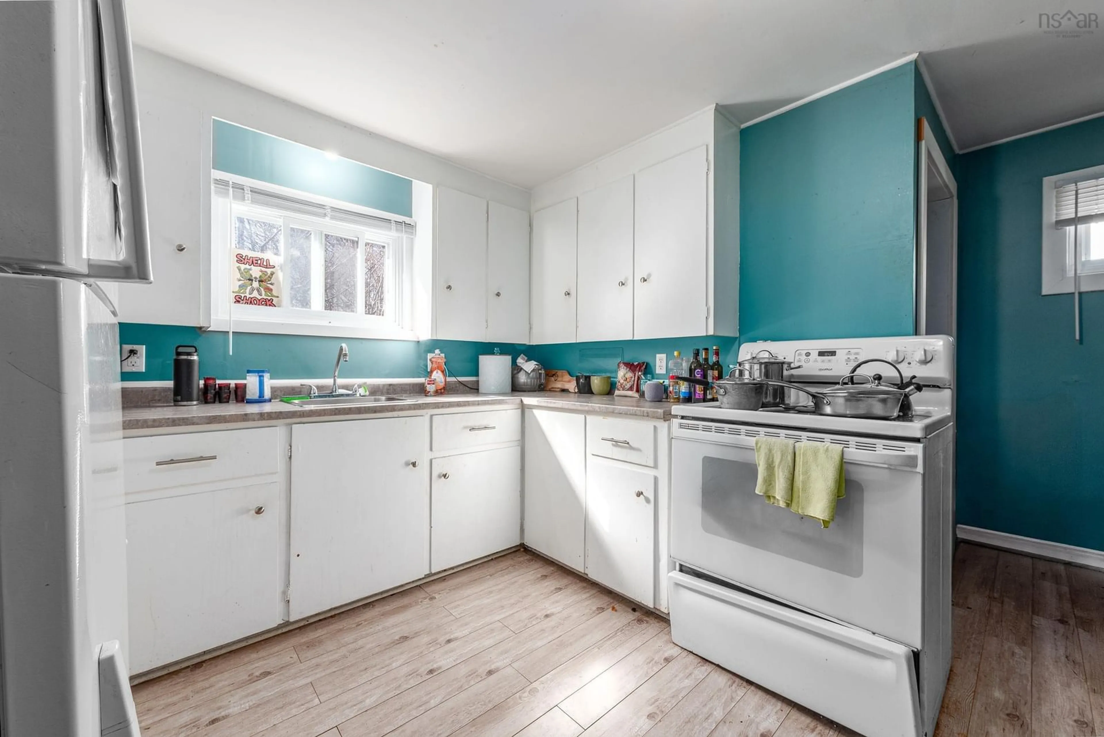 Standard kitchen, unknown for 116 Coronation Ave, Halifax Nova Scotia B3N 2N1