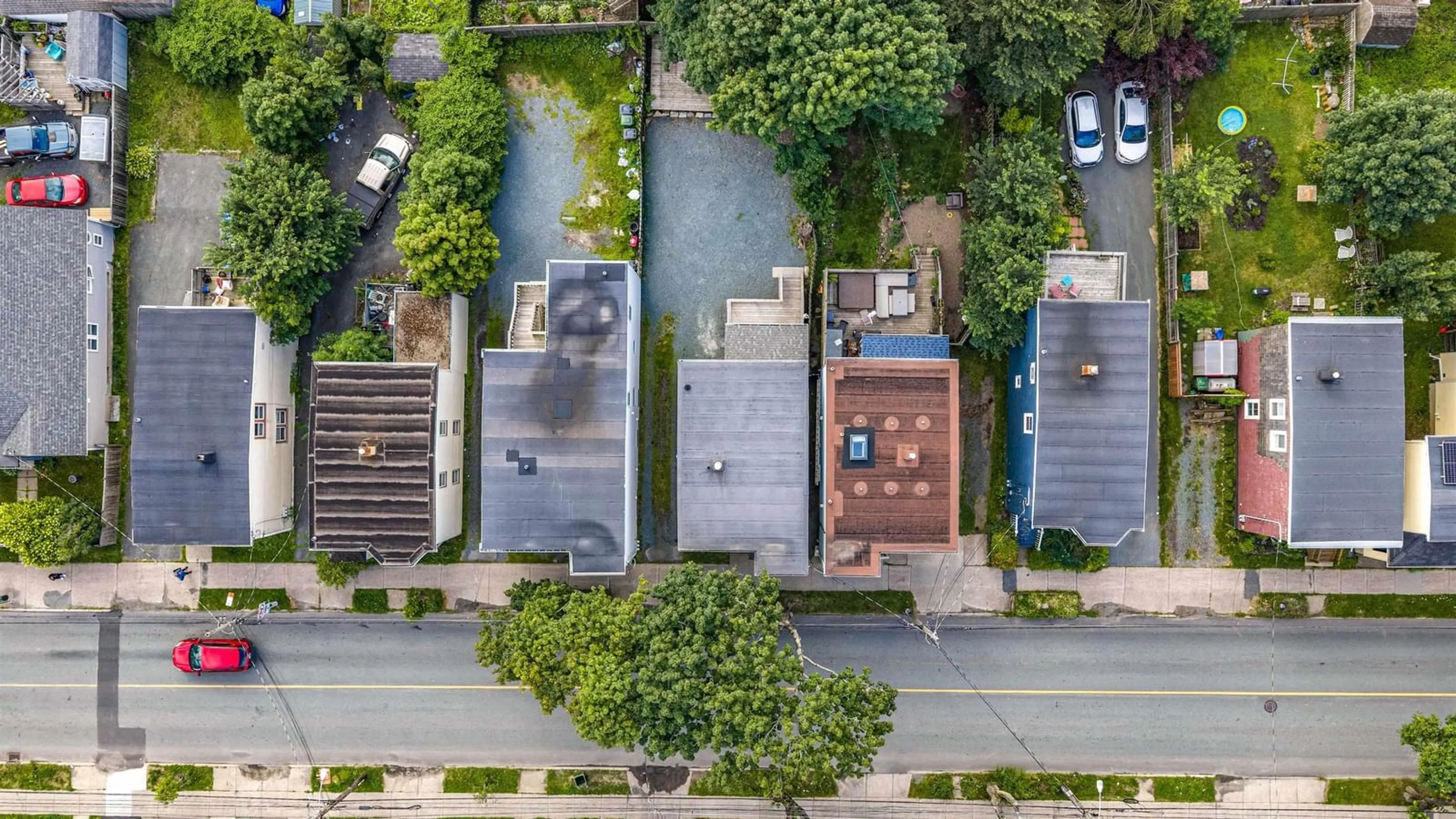A pic from outside/outdoor area/front of a property/back of a property/a pic from drone, street for 6122 North St, Halifax Peninsula Nova Scotia B3K 1P3